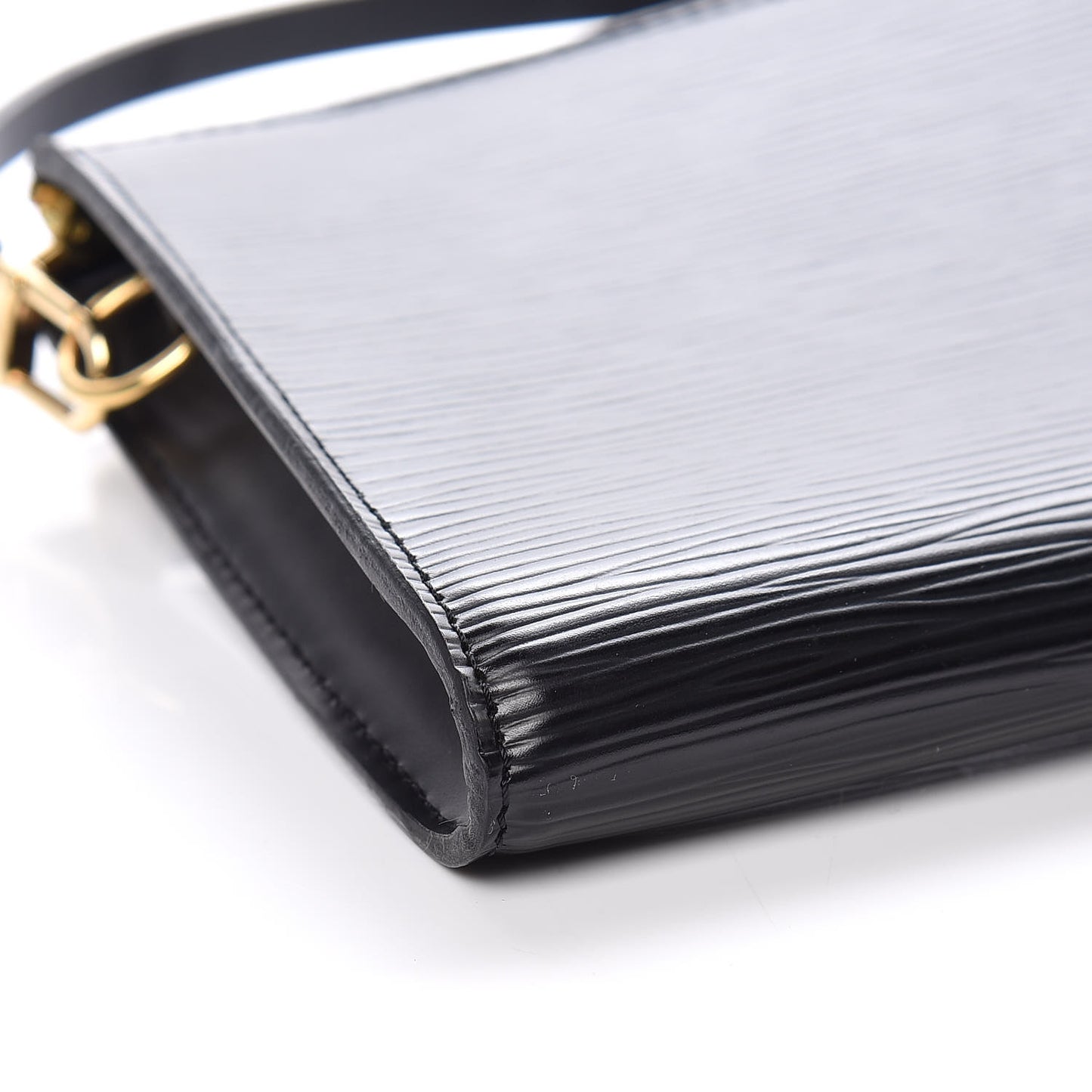 Epi Pochette Accessories 24 Black