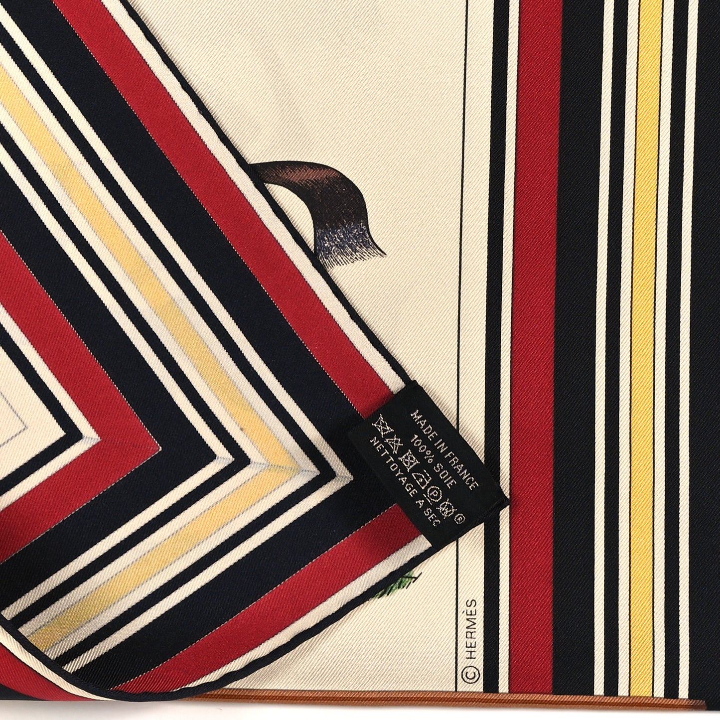 Silk Couvertures Et Tenues de Jour Scarf 90 Creme Rouge H Bleu Multicolor