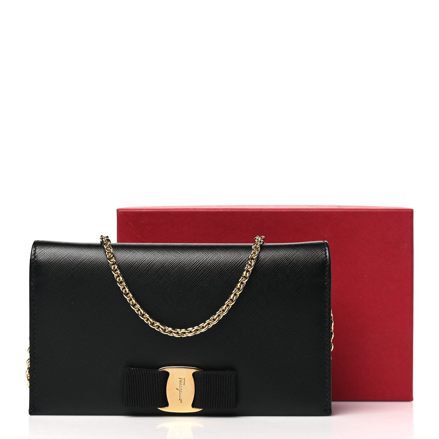 Hammered Calfskin Vara Wallet On Chain Black