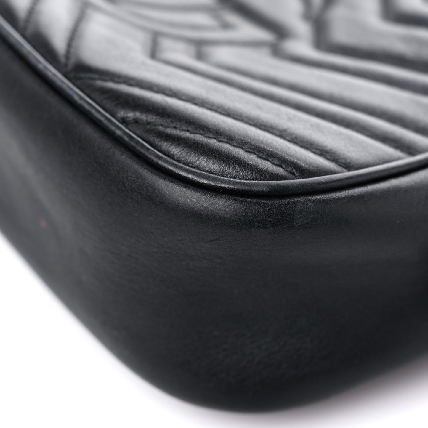 Calfskin Matelasse Small GG Marmont Chain Shoulder Bag Black