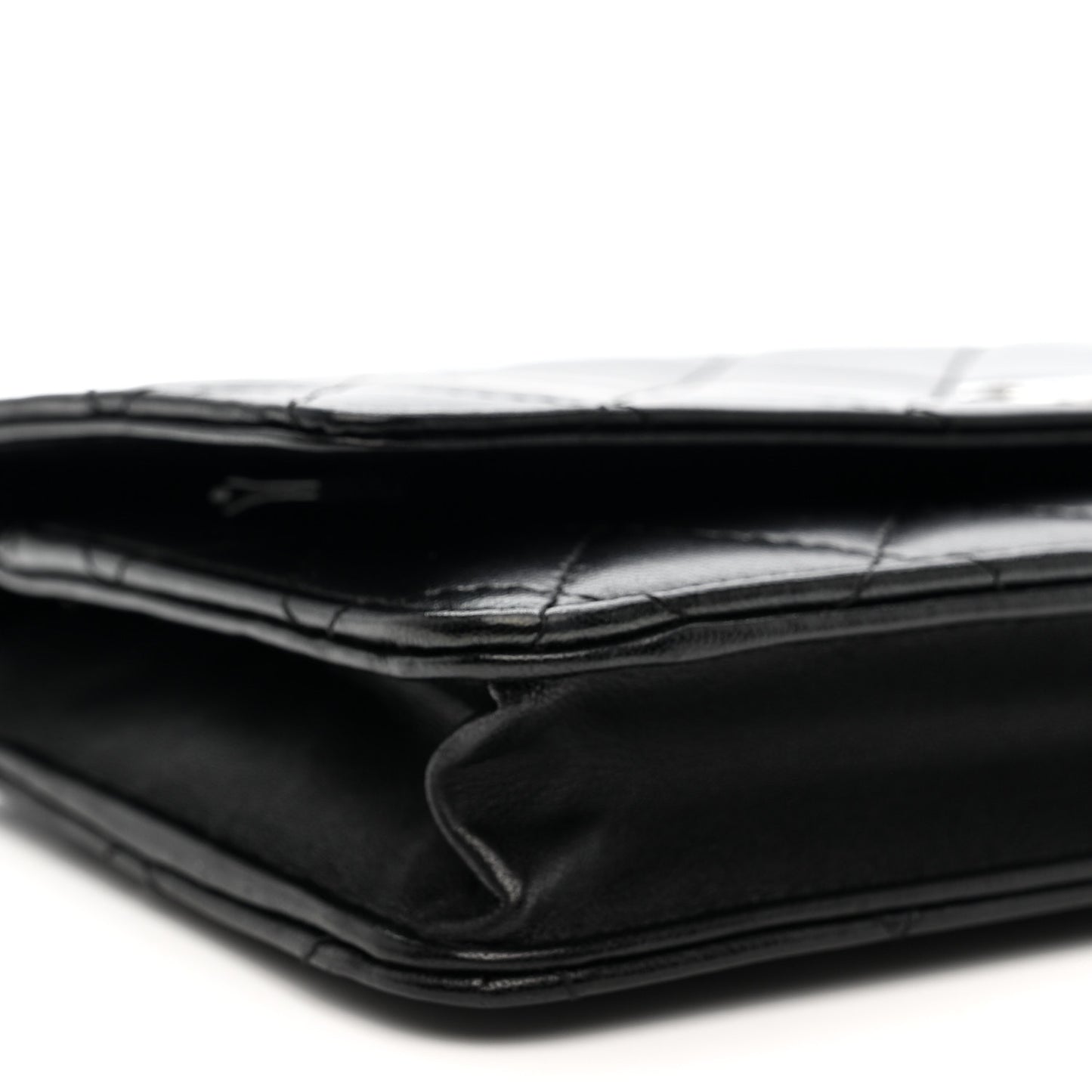 Lambskin Quilted Wallet On Chain WOC Black