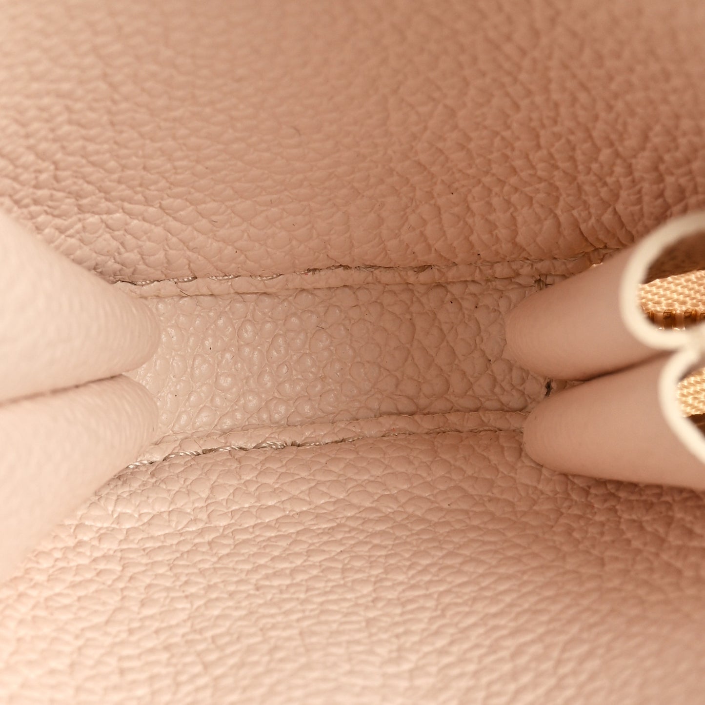 Calfskin Papillon BB Round Coin Purse Cream