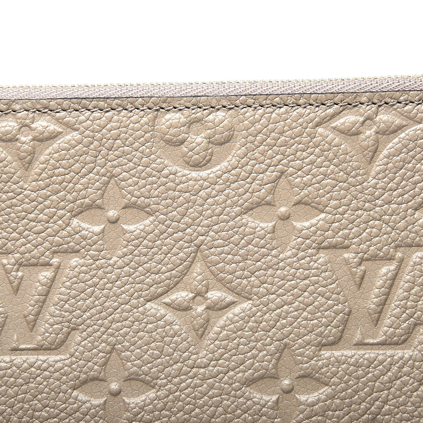 Empreinte Felicie Chain Wallet Zippered Insert Tourterelle