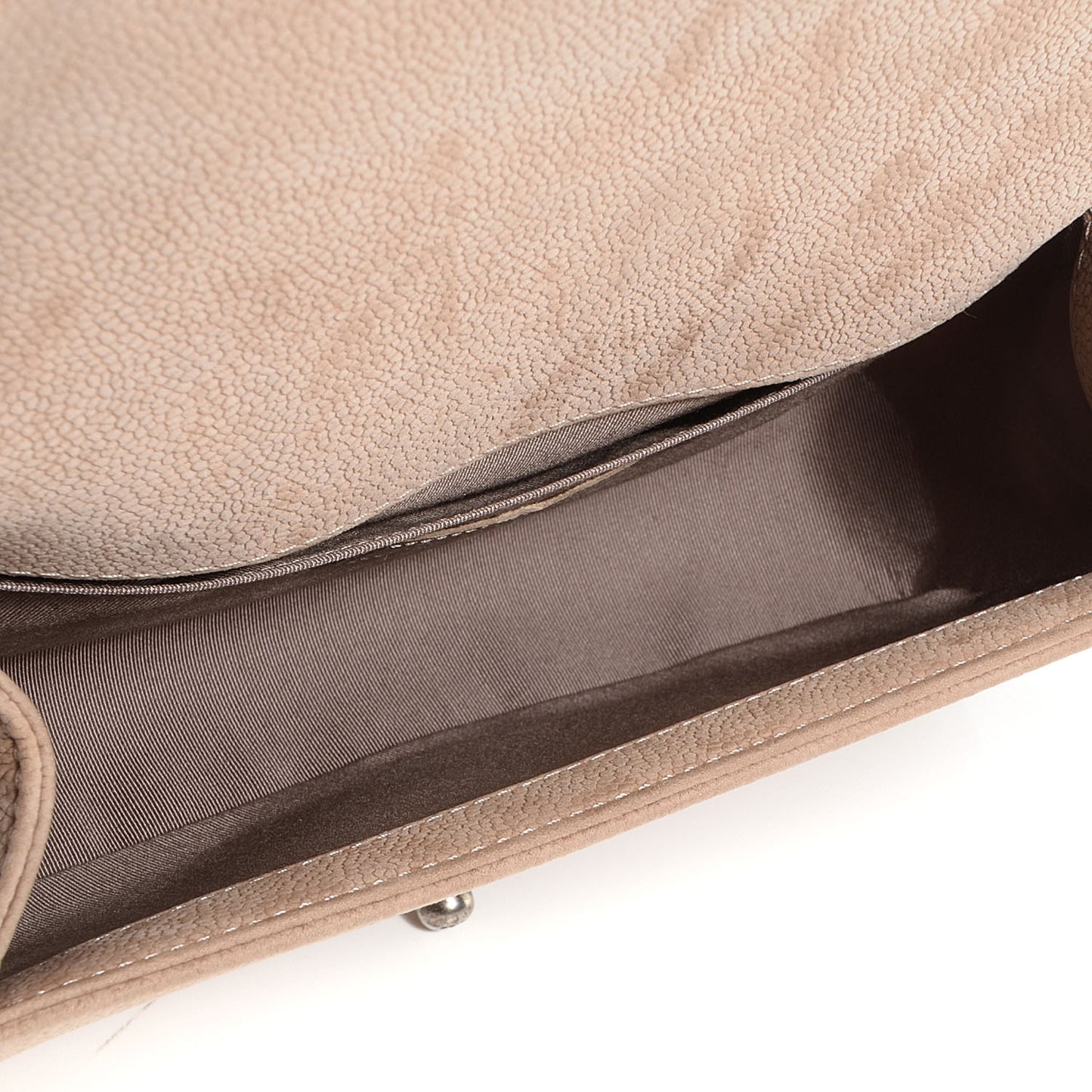 Iridescent Caviar Medium Boy Flap Beige