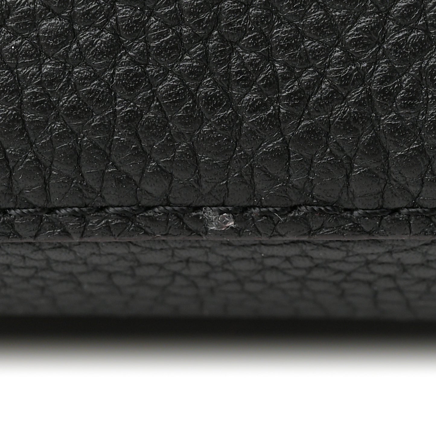 Taurillon Capucines PM Black