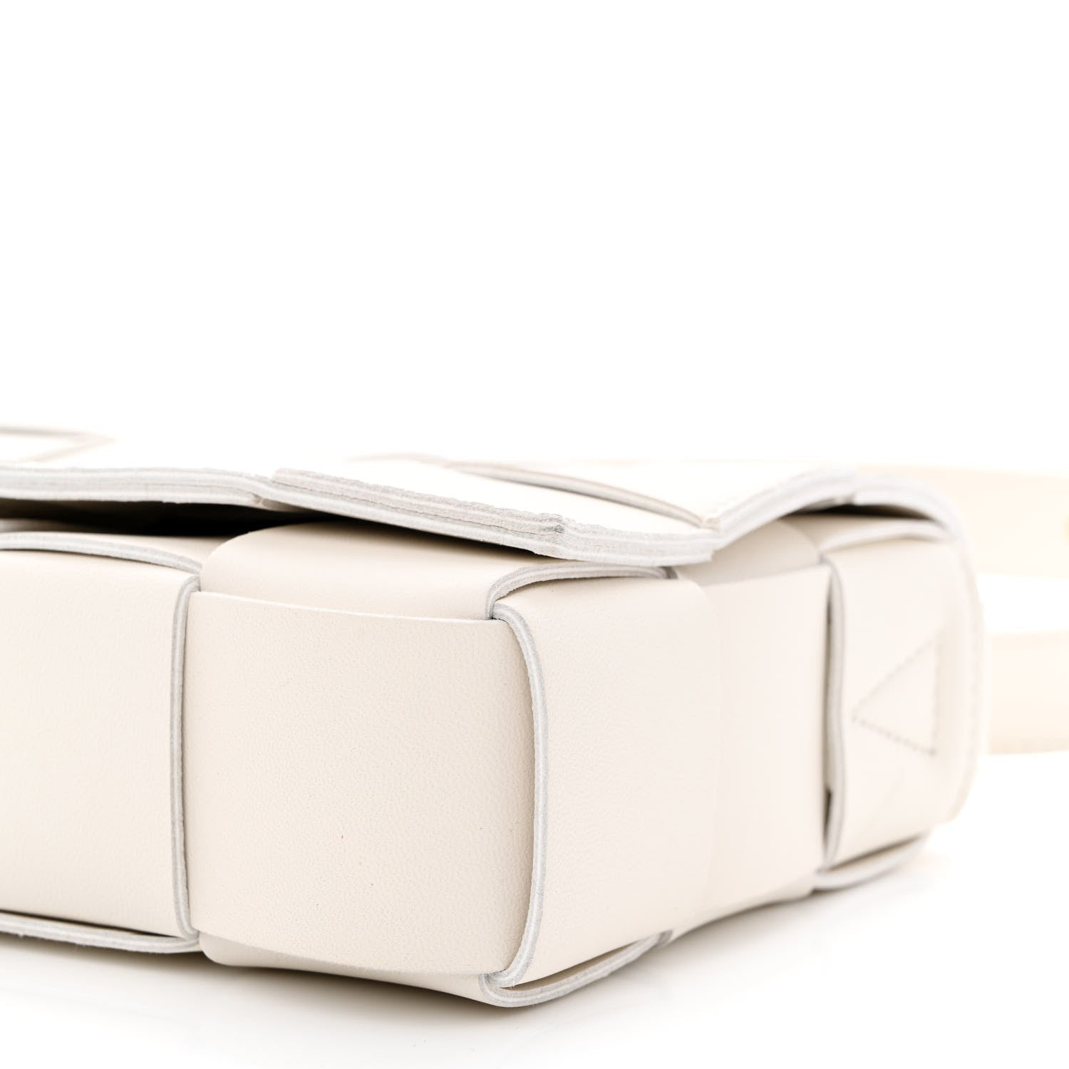 Bottega Veneta Lambskin Maxi Intrecciato Cassette Crossbody Bag White 9 of 10