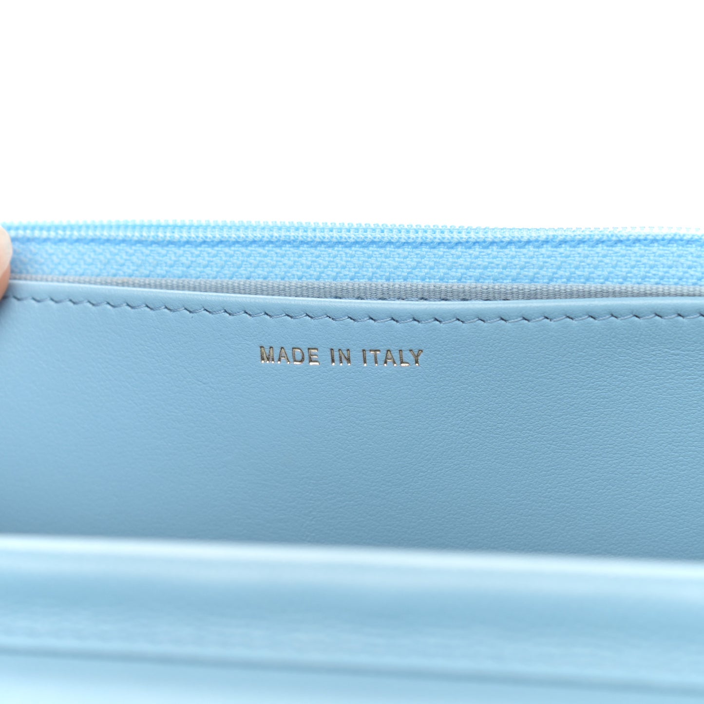 Caviar Quilted Crystal CC Wallet On Chain WOC Light Blue