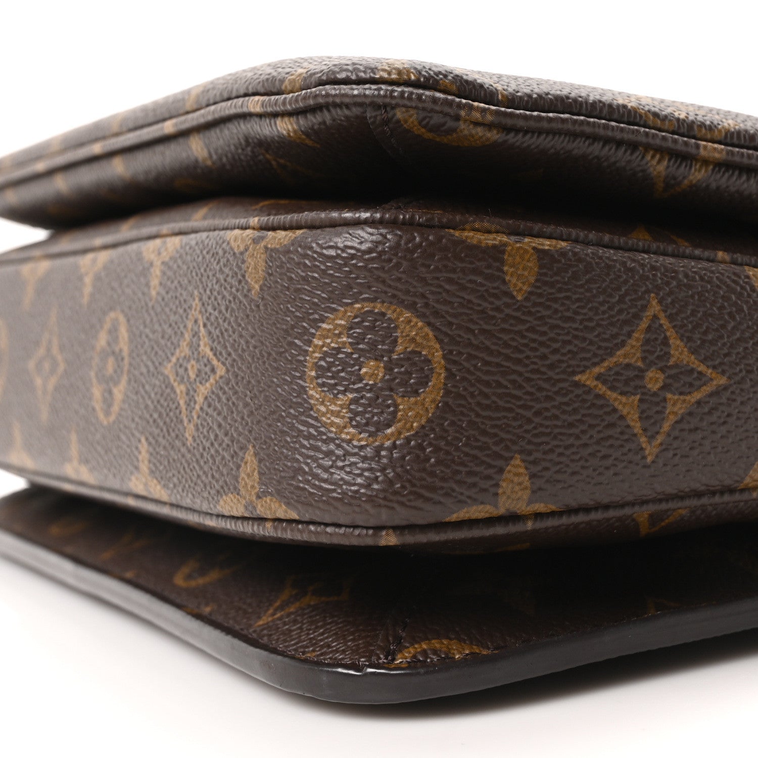Louis Vuitton Monogram Pochette Metis 9 of 9