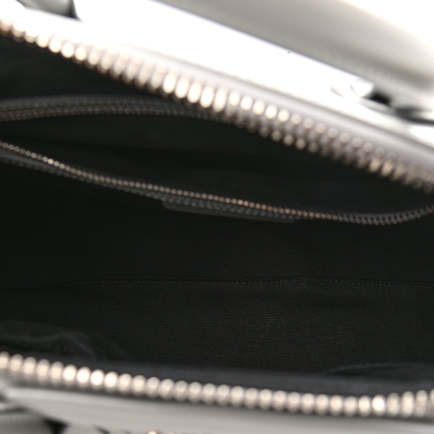 Givenchy Shiny Lord Calfskin Small Antigona Pearl Grey 5 of 12