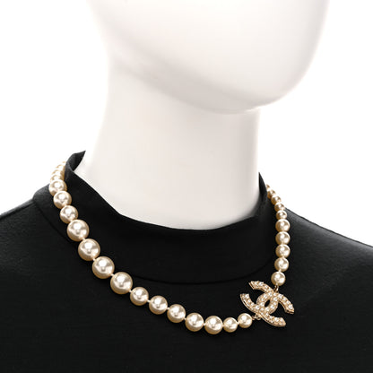 Chanel Pearl Crystal CC Short Necklace Gold 2 of 7
