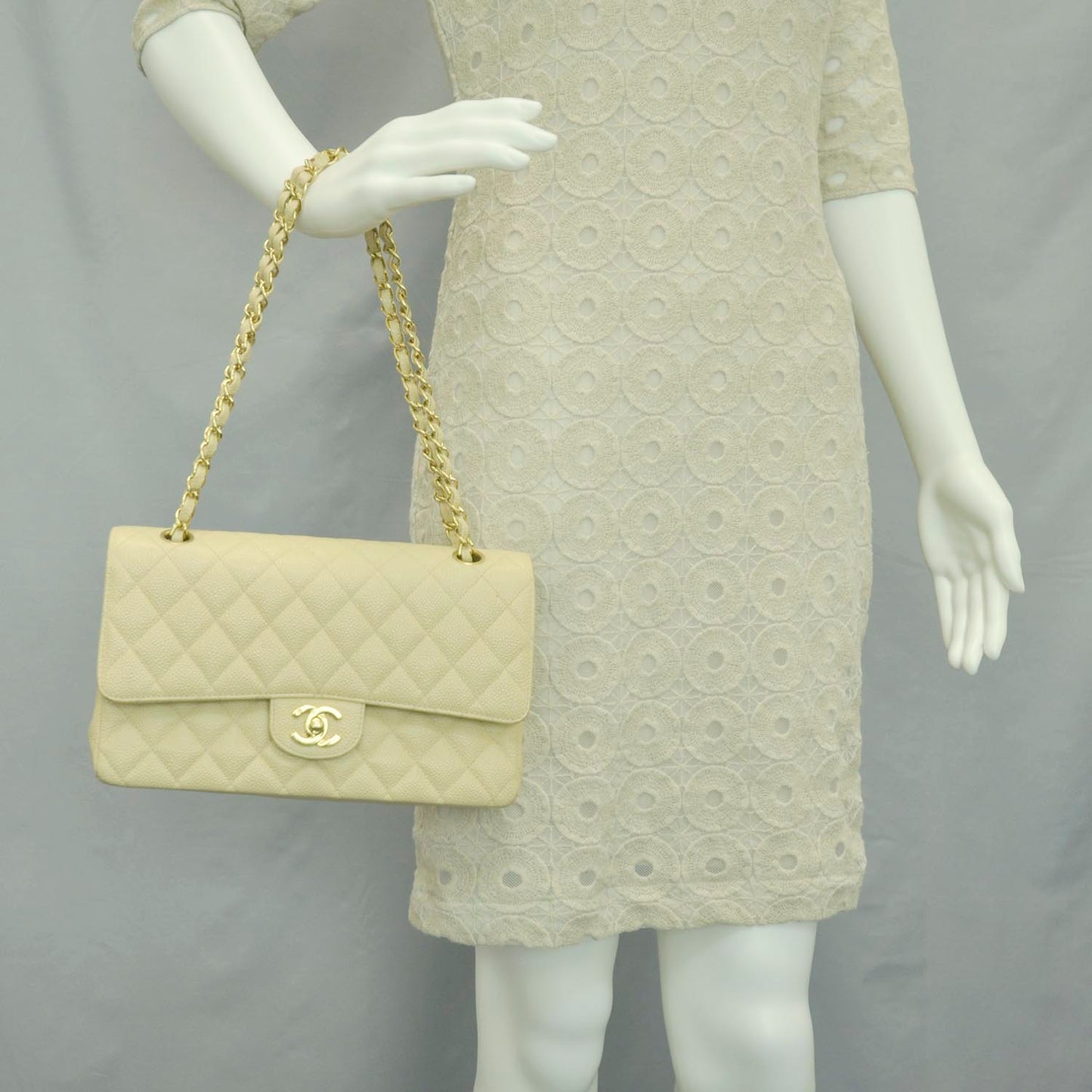 Caviar Quilted Medium Double Flap Beige