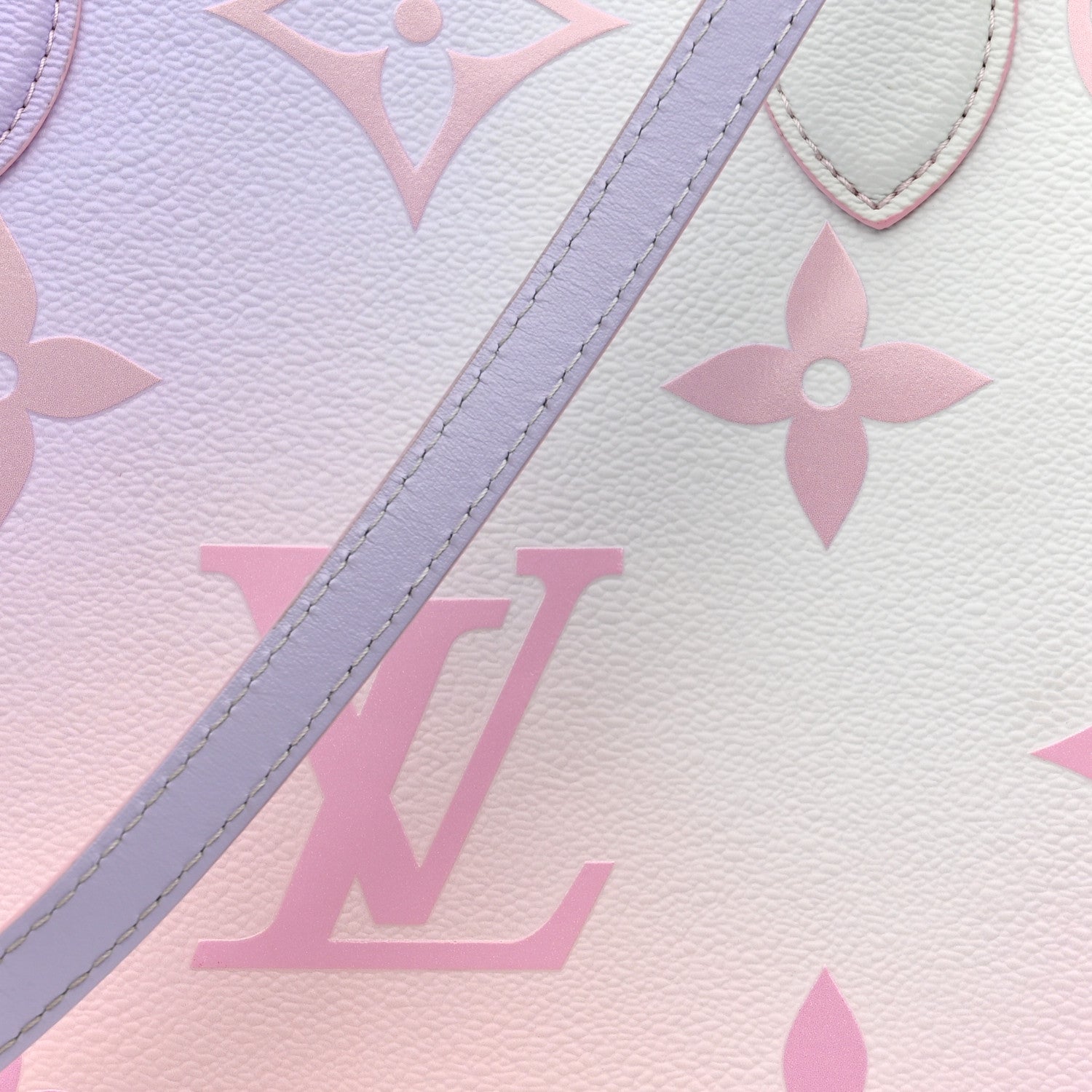 Louis Vuitton Monogram Giant Spring In The City Onthego GM Sunrise Pastel 7 of 12