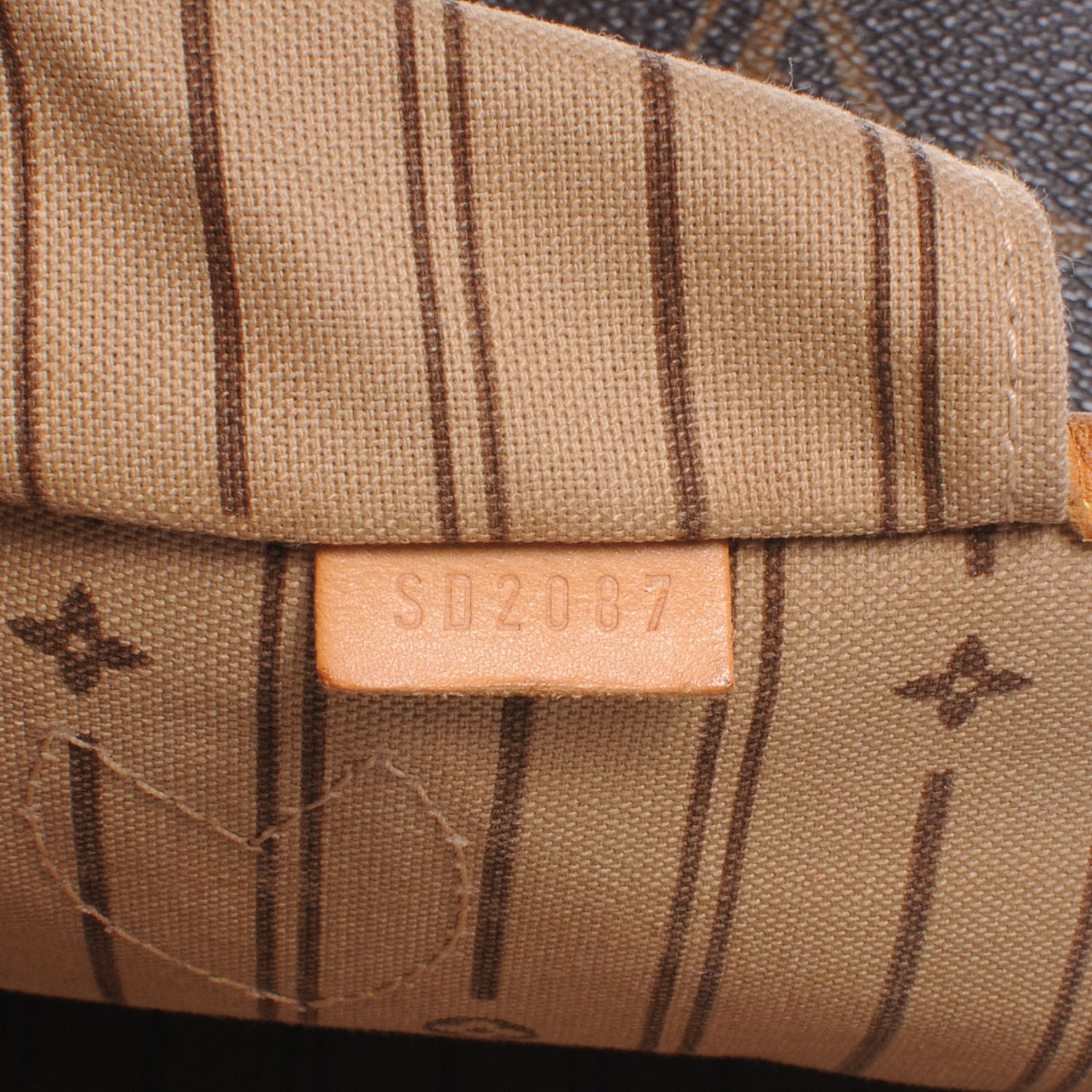 Louis Vuitton Monogram Neverfull MM 8 of 8