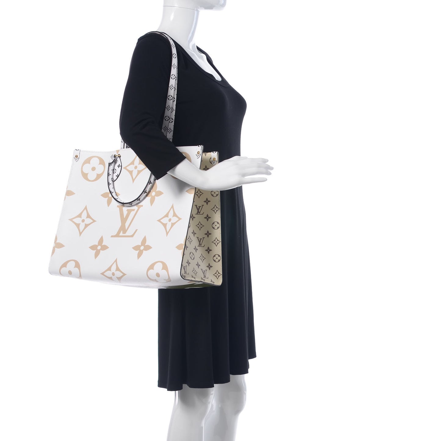 Monogram Giant Onthego GM Kaki Beige