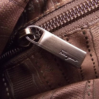 FASHIONPHILE SALVATOREFERRAGAMOGancioWaveFrameBag 9 of 10