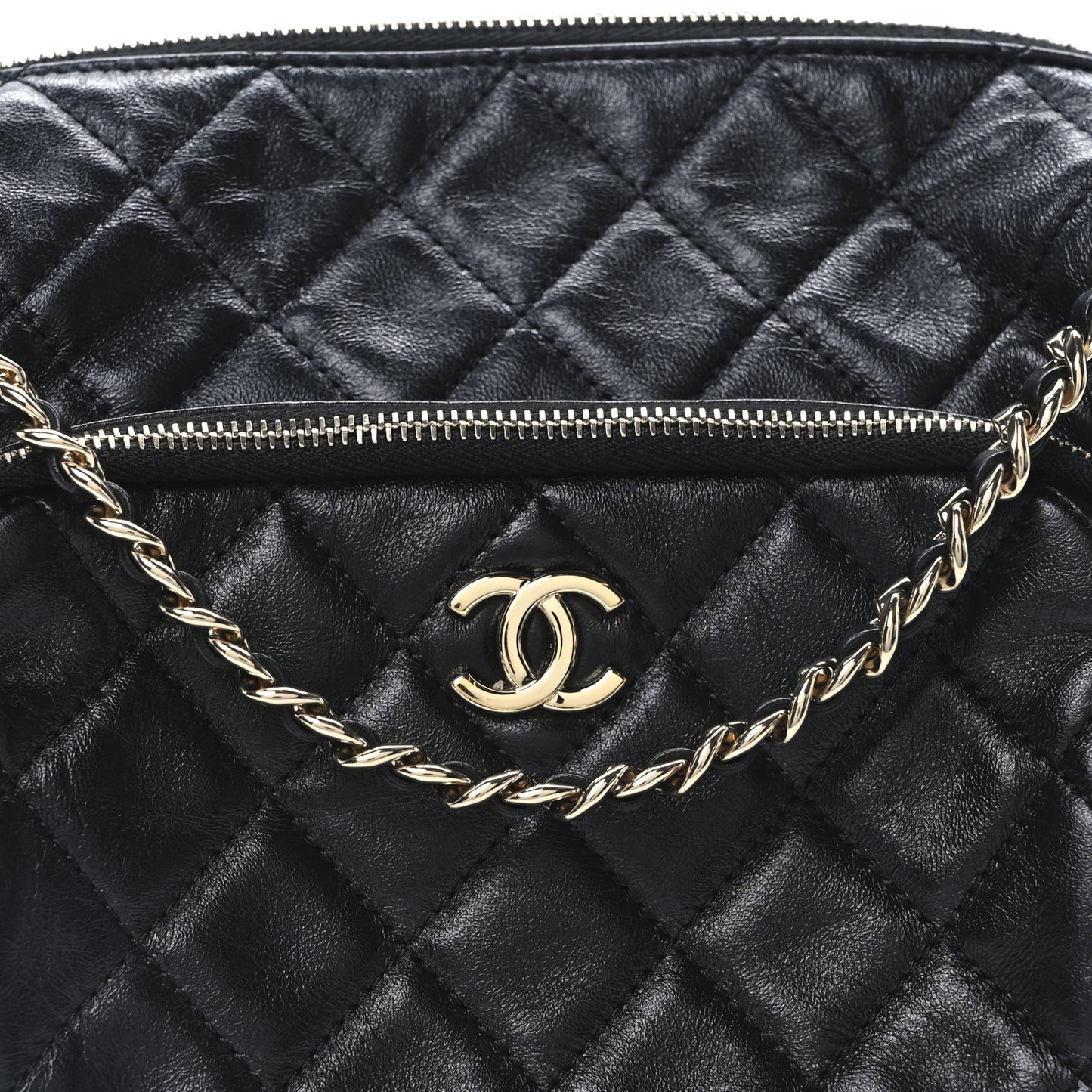 Shiny Crumpled Lambskin Quilted Medium Preppy Pocket Camera Case Black