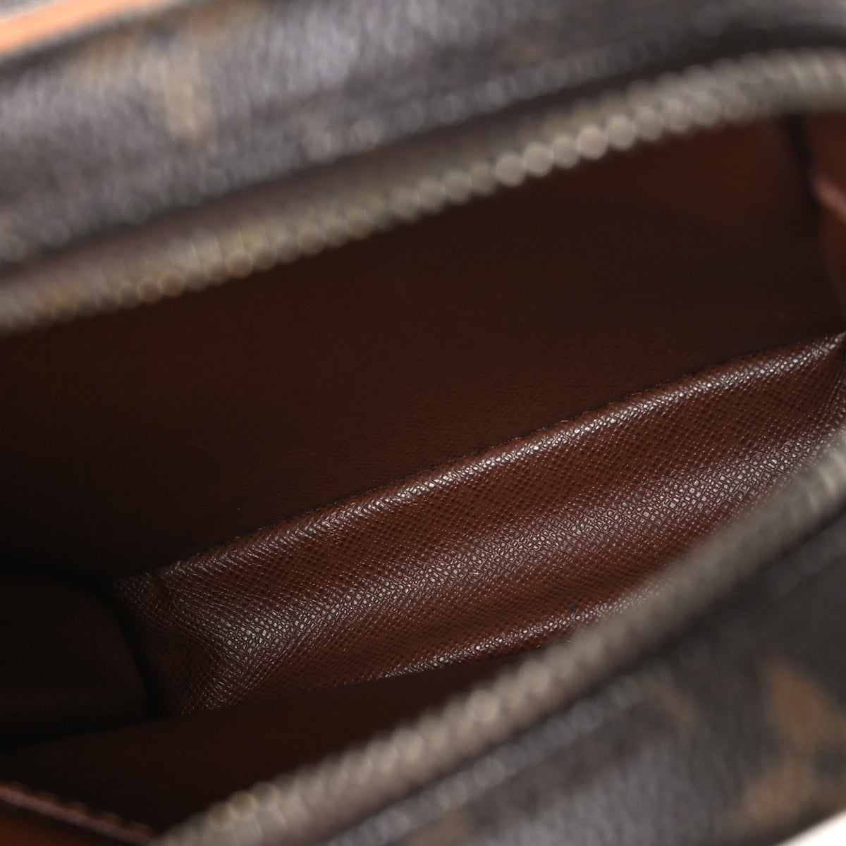 Monogram Amazone