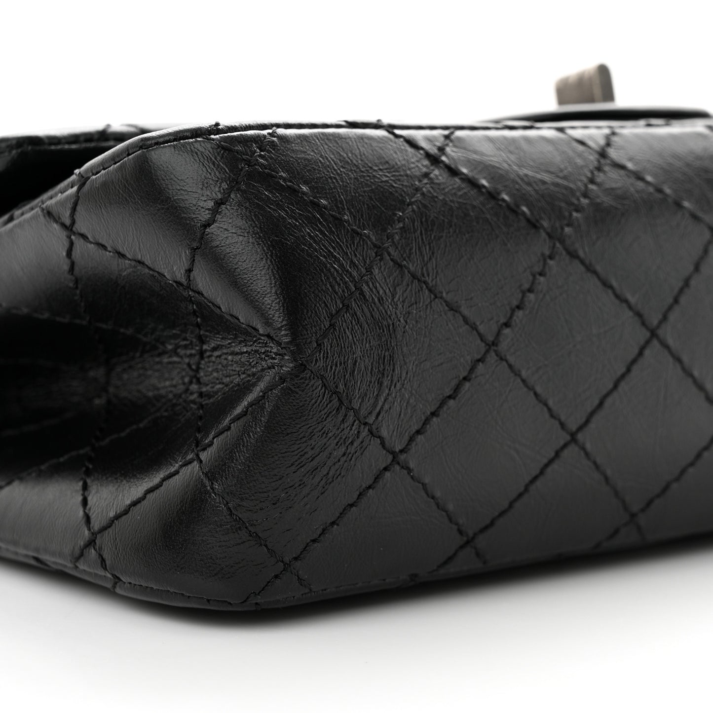 Aged Calfskin Quilted 2.55 Reissue 225 Flap Black