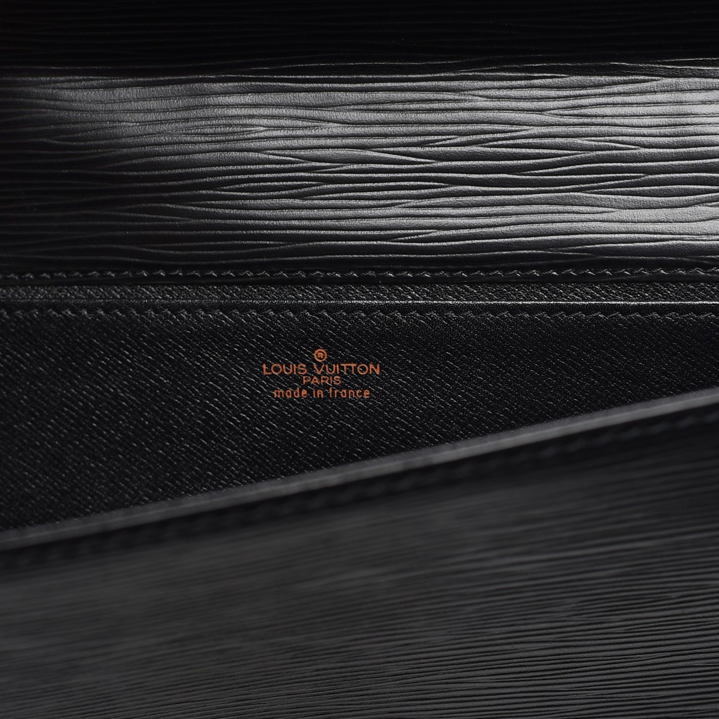 Epi Pochette Iena Black
