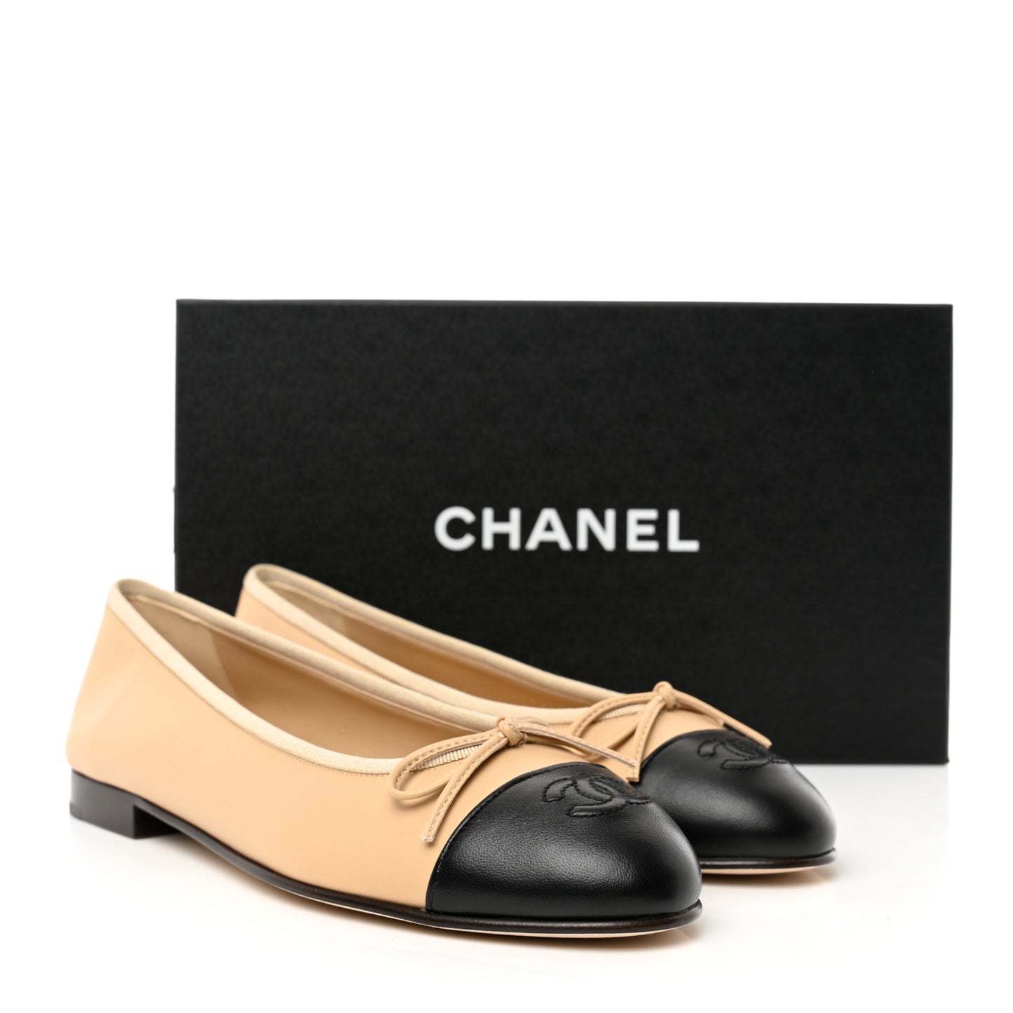 Lambskin Cap Toe CC Ballerina Flats 38 Beige Black