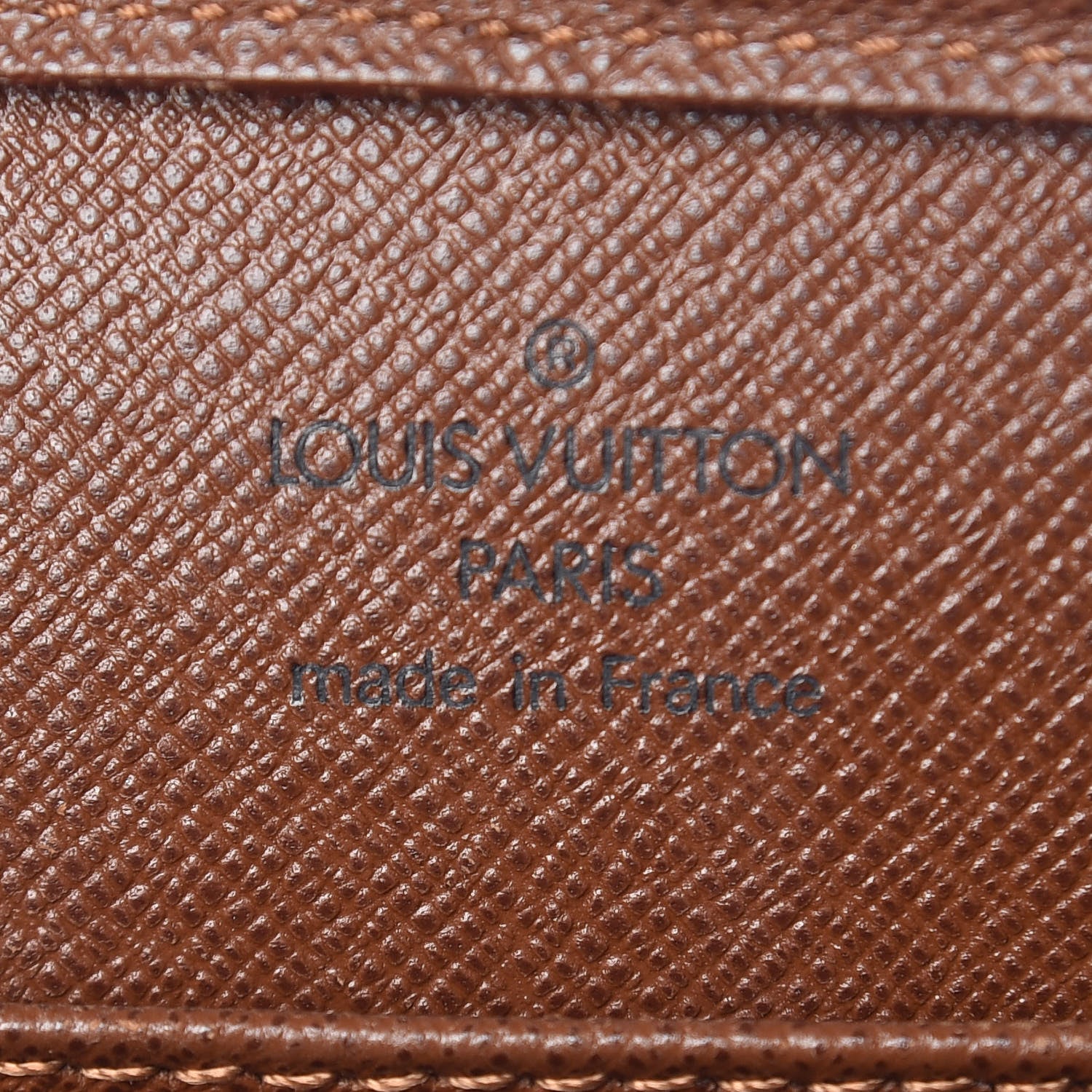 Louis Vuitton Monogram Pochette Toiletries Bag 8 of 8