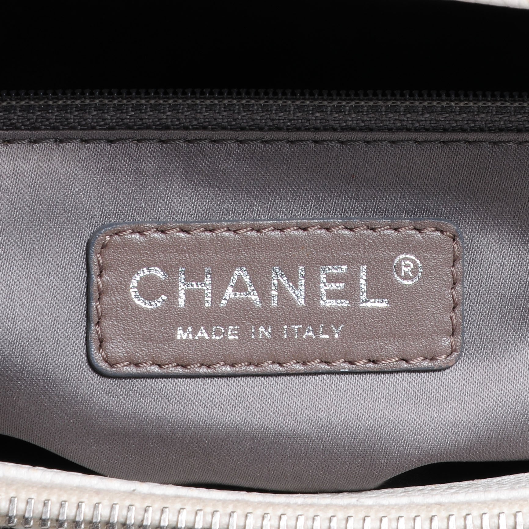 Chanel Caviar Grand Shopping Tote GST White 6 of 8