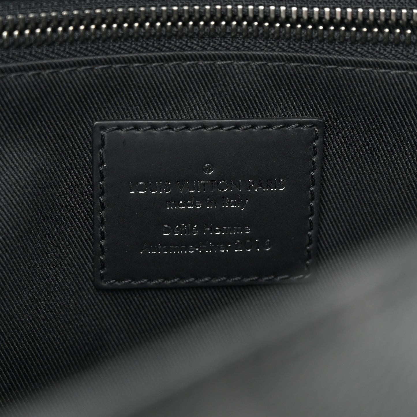 Monogram Eclipse Voyager PM Messenger