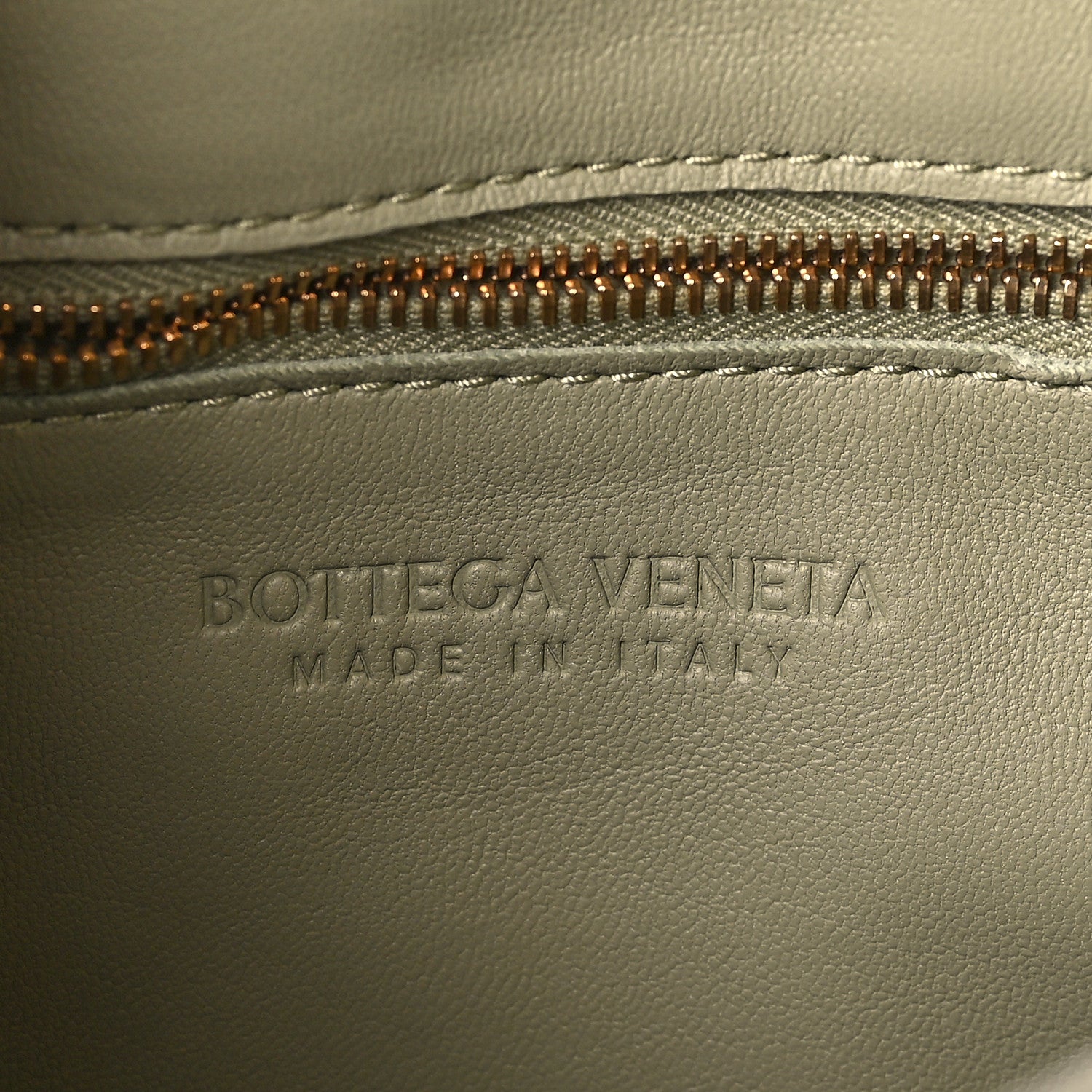 Bottega Veneta Lambskin Maxi Intrecciato Cassette Crossbody Bag Travertine 6 of 9