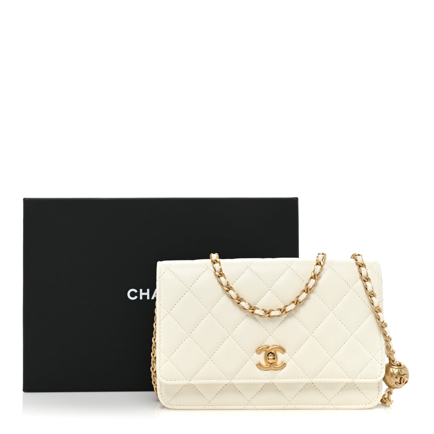 Lambskin Quilted CC Pearl Crush Wallet on Chain WOC White