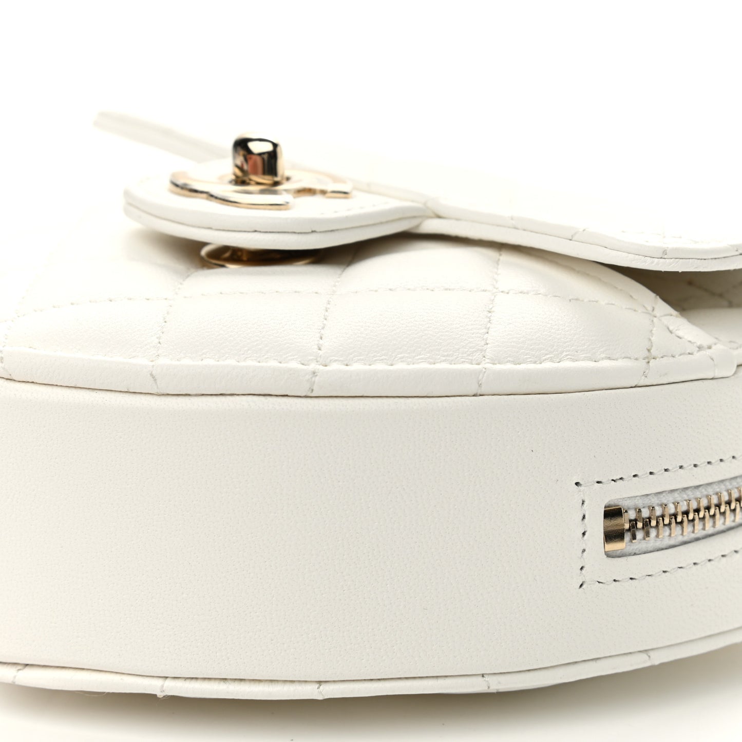 Lambskin Quilted CC In Love Heart Clutch With Chain White