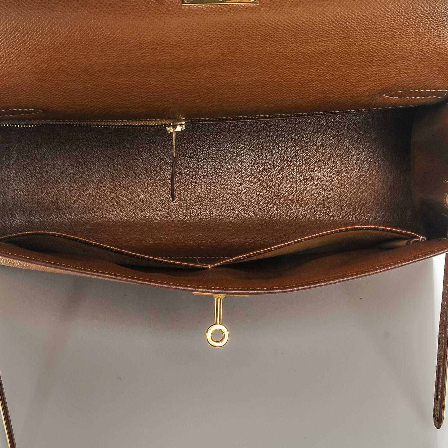 Courchevel Kelly Sellier 32 Gold