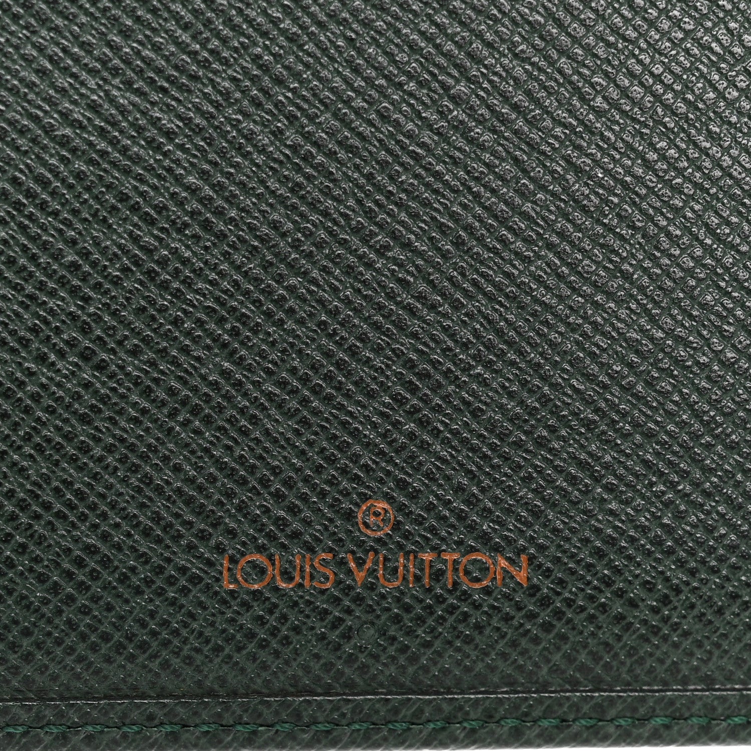 Louis Vuitton Taiga Desk Agenda Cover Epicea 6 of 11