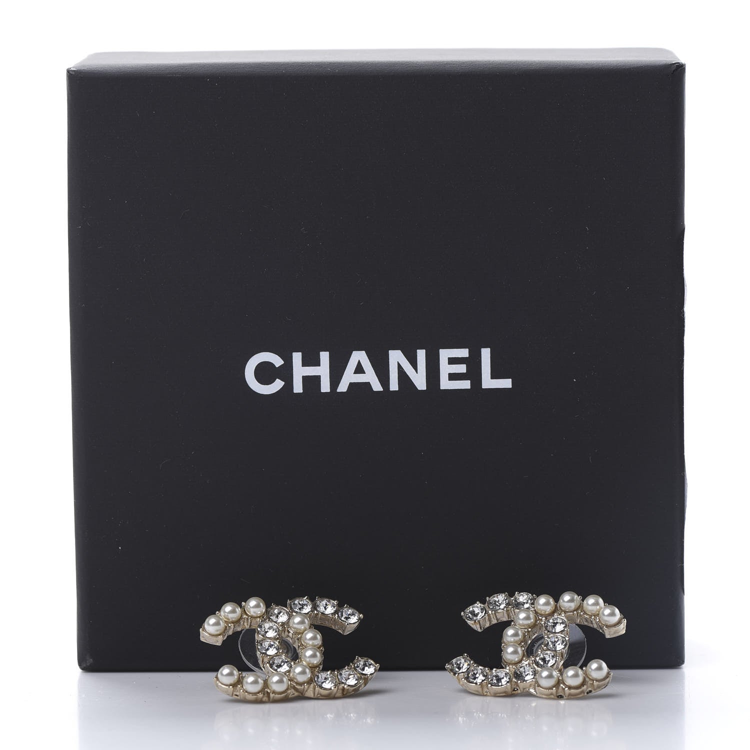 Chanel Crystal Pearl CC Dazzling Domino Earrings Gold 5 of 5