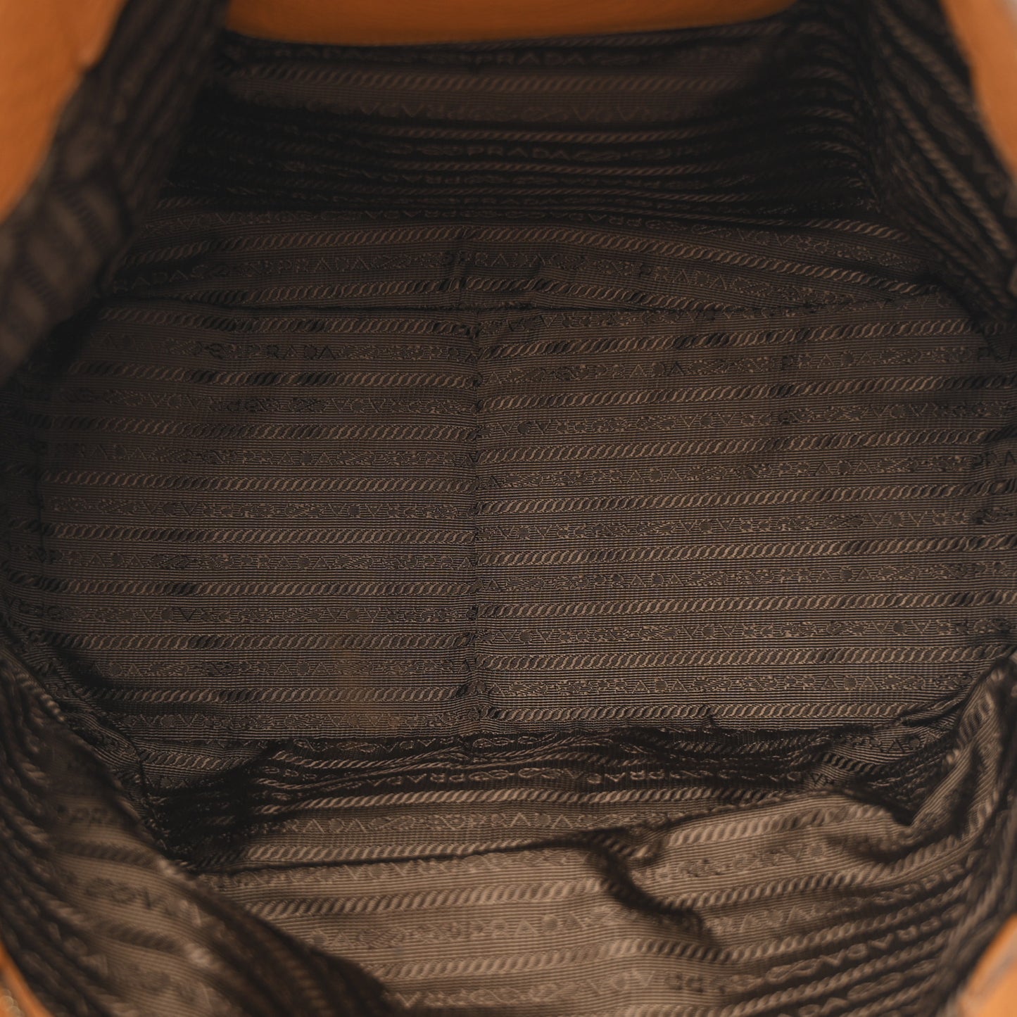 Vitello Daino Shoulder Bag Caramel