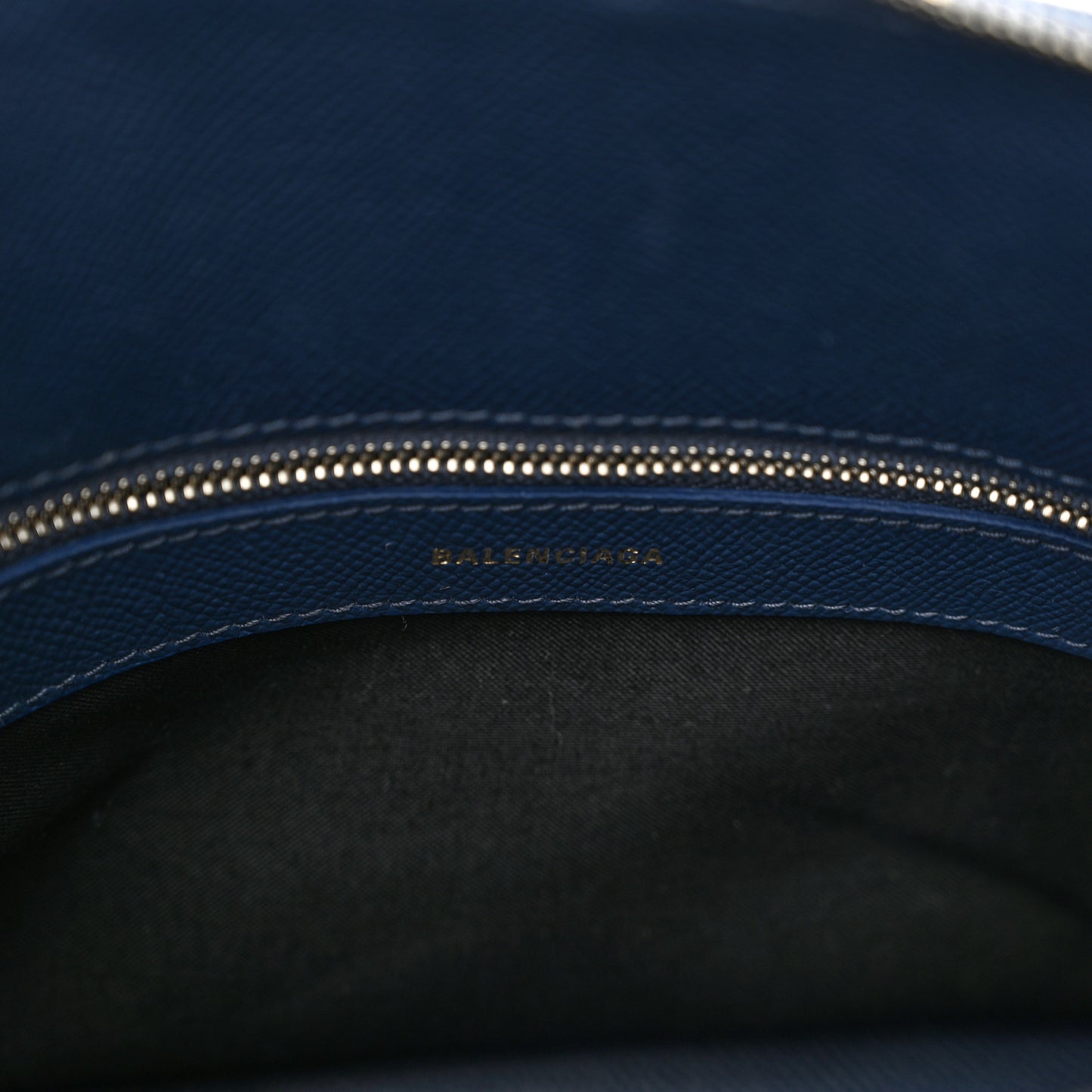 Signature Grained Calfskin Logo S Ville Top Handle Bag Bleu Canopee White