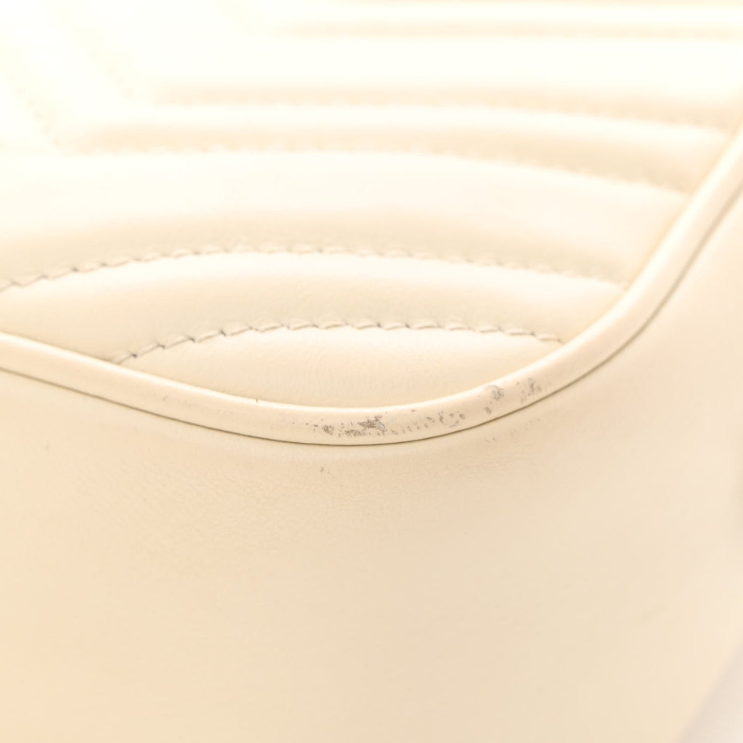 Calfskin Matelasse Small GG Marmont Chain Shoulder Bag White
