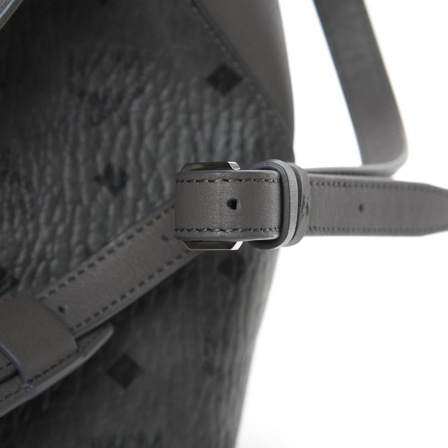 MCM Visetos Medium Klara Hobo Grey 13 of 15