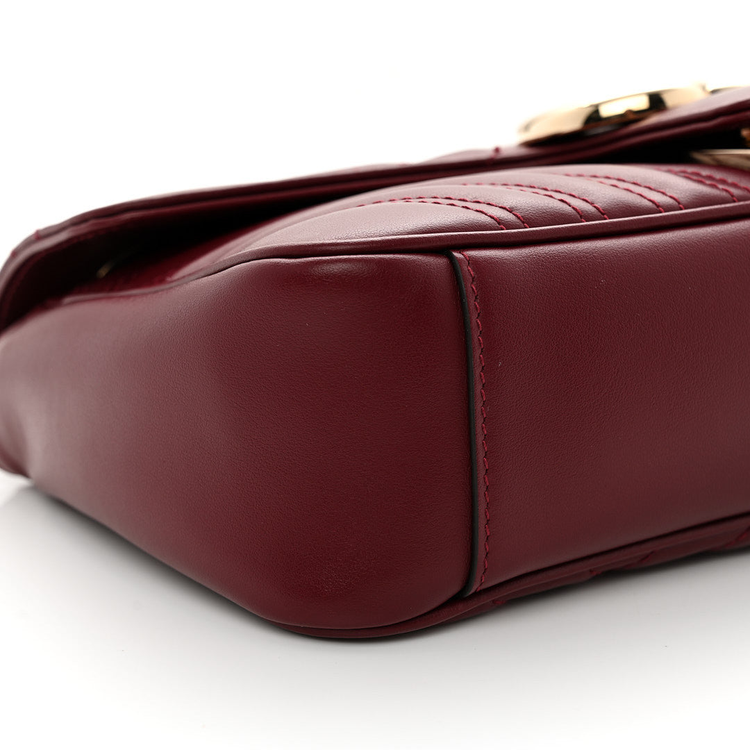 Calfskin Matelasse Small GG Marmont Shoulder Bag Rosso Ancora Red