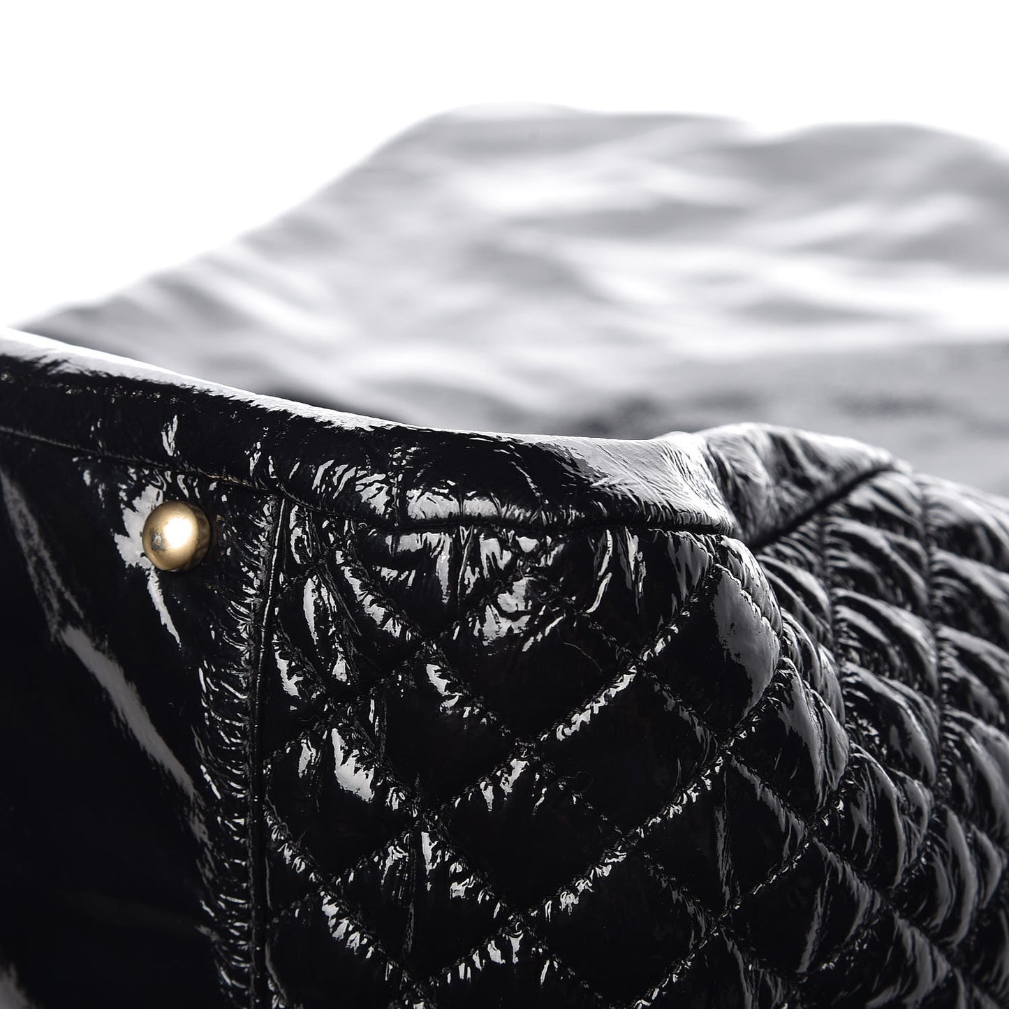 Vinyl XL Rock and Chain Flap Black