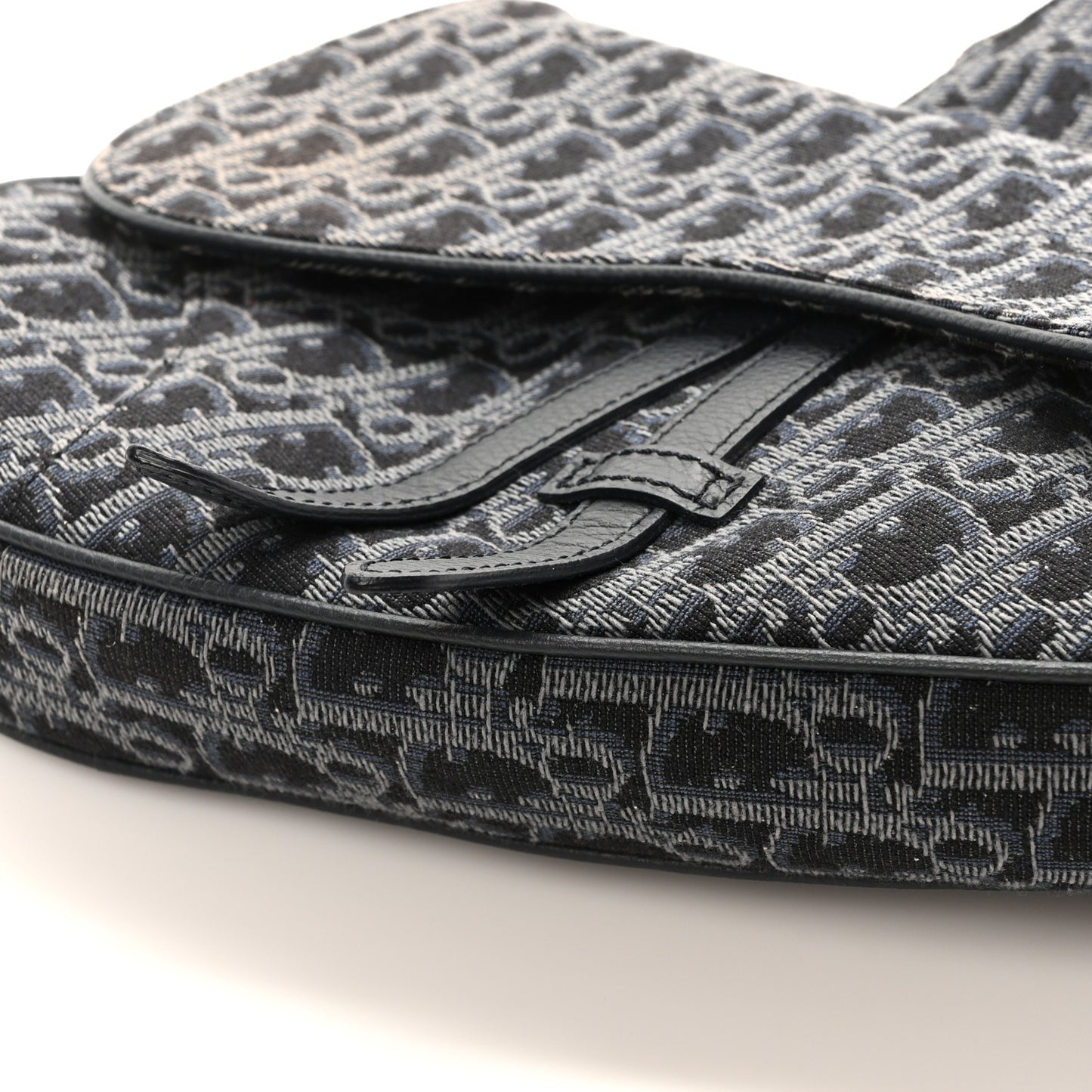Oblique Mens Saddle Bag Black Blue