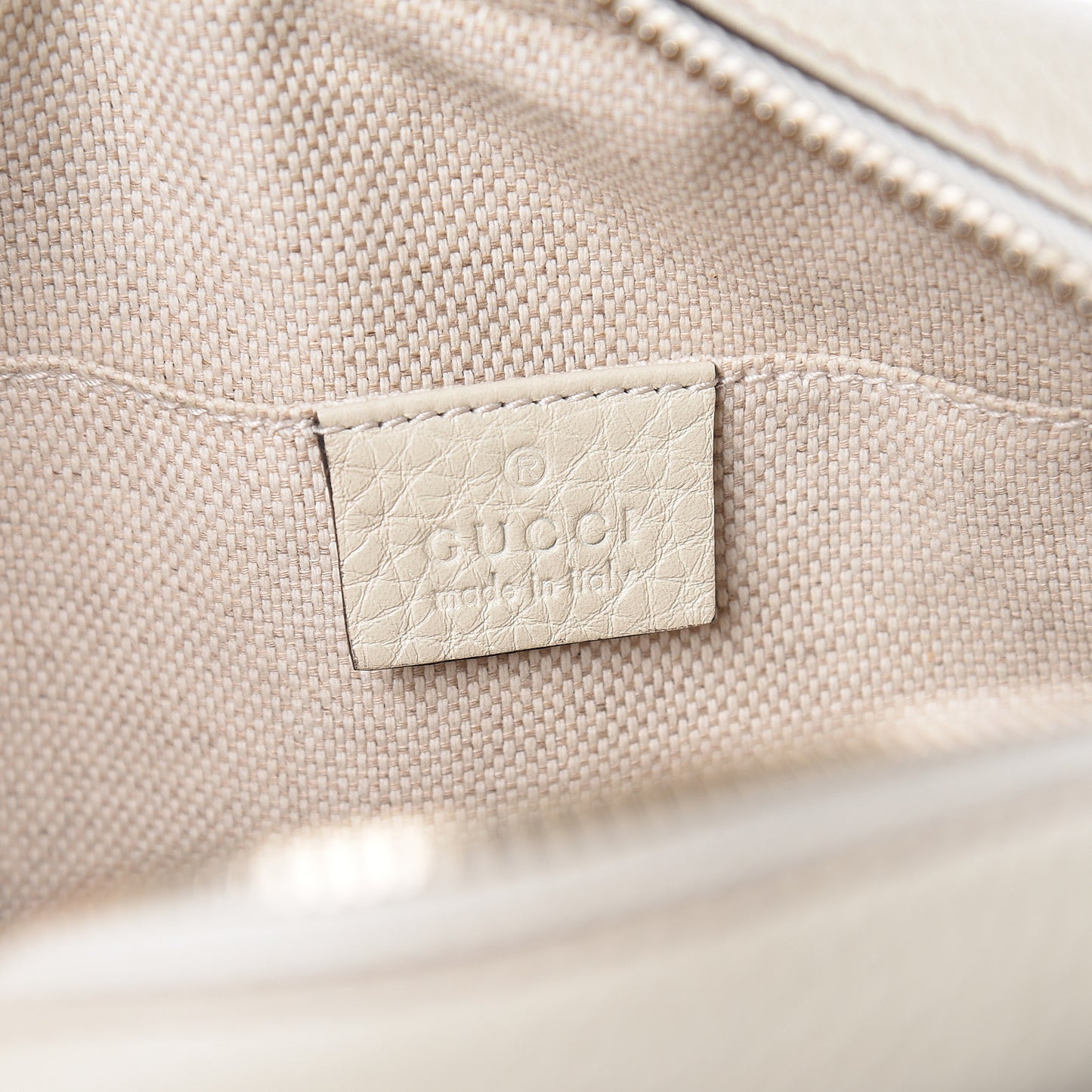 Pebbled Calfskin Small Soho Disco Bag Off White