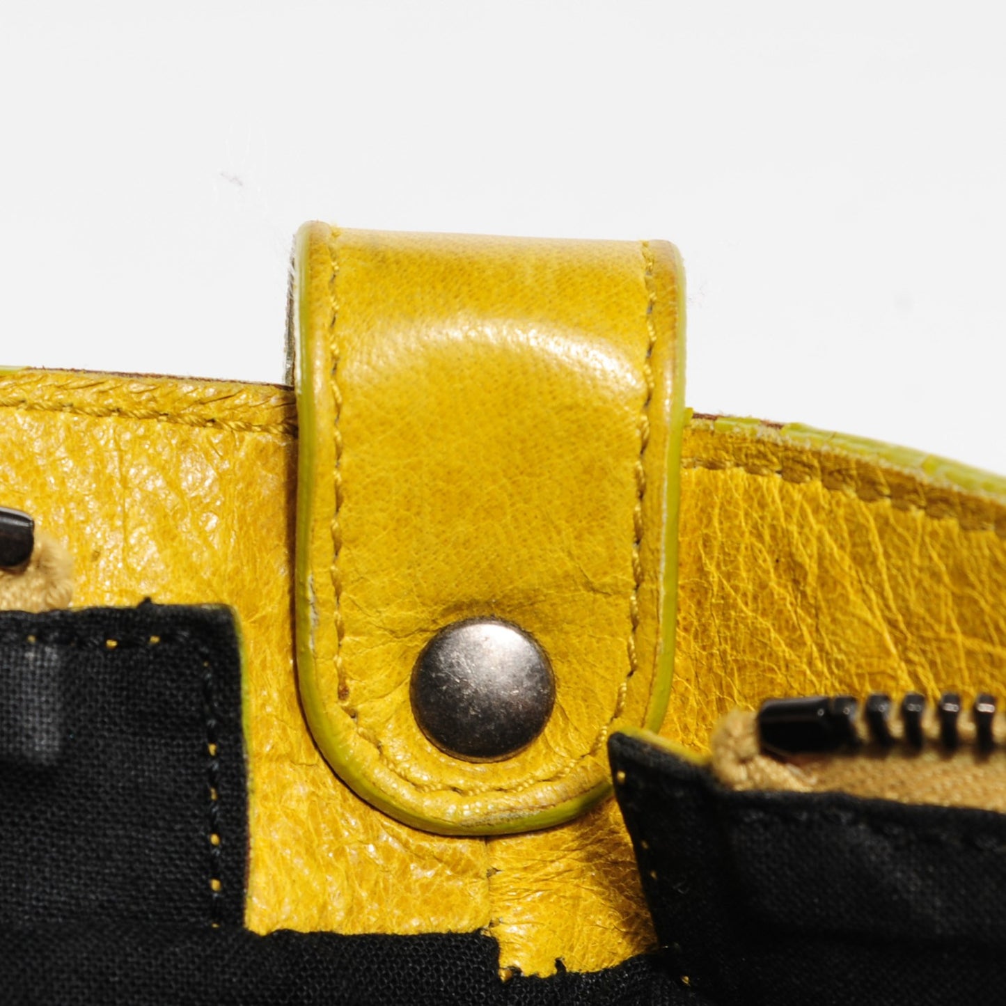 Chevre Classic Hardware First Yellow