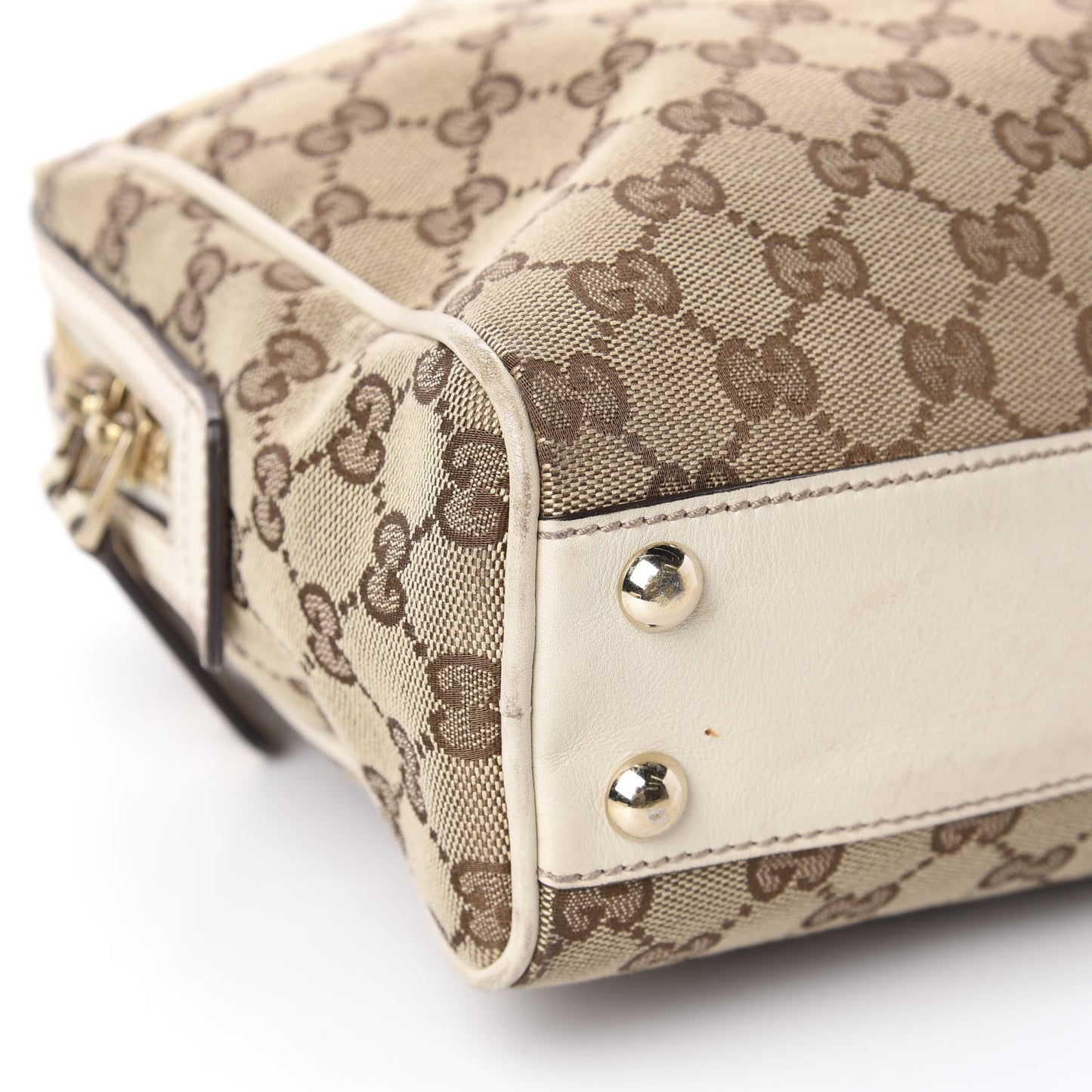 Monogram Medium New Britt Boston Off White