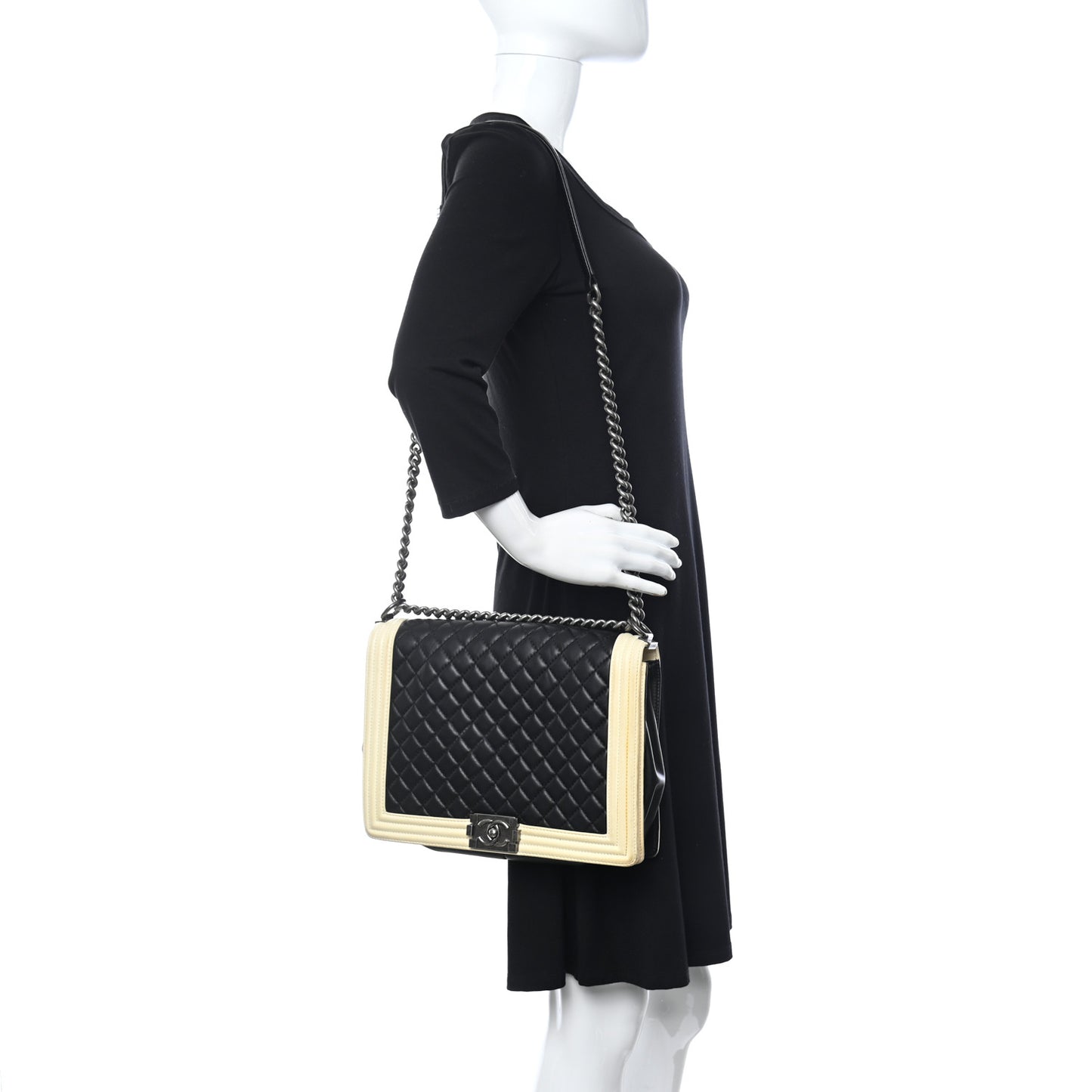 Lambskin Quilted Large Boy Flap Black White