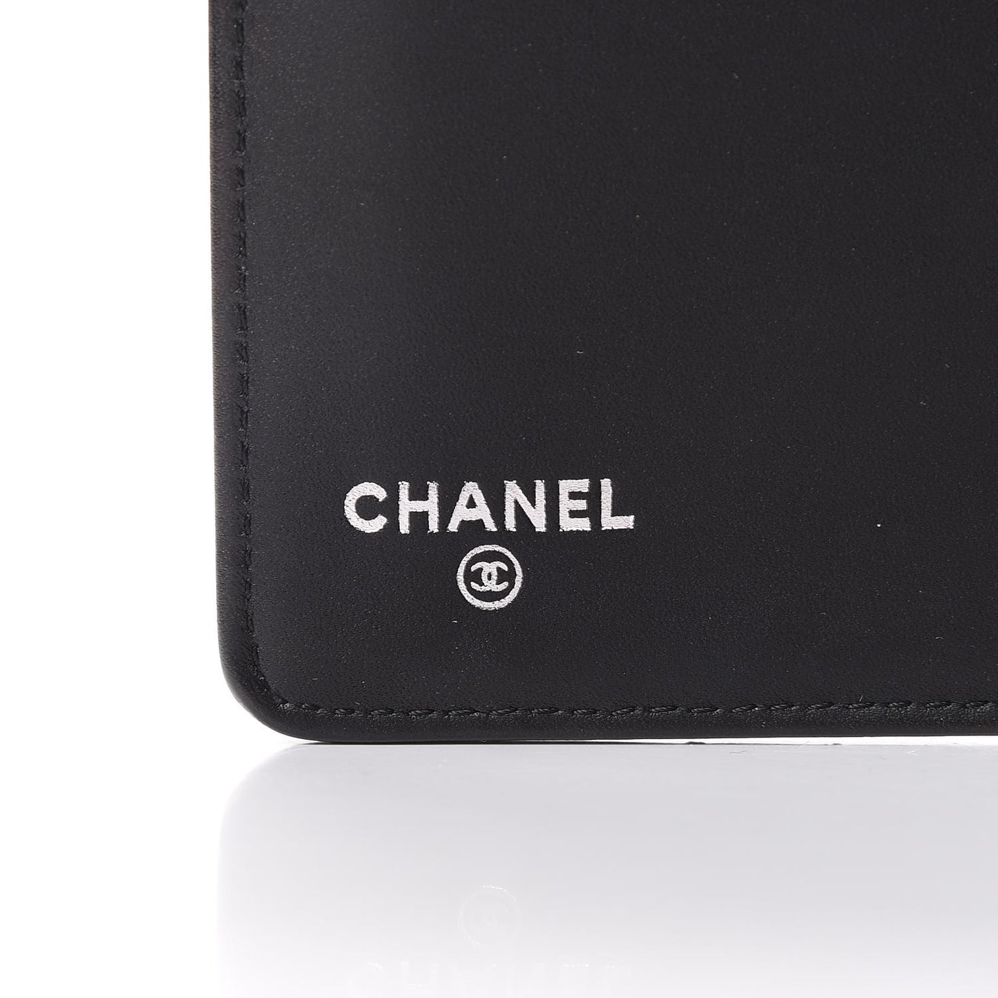 Patent Quilted Brilliant Yen Wallet Black