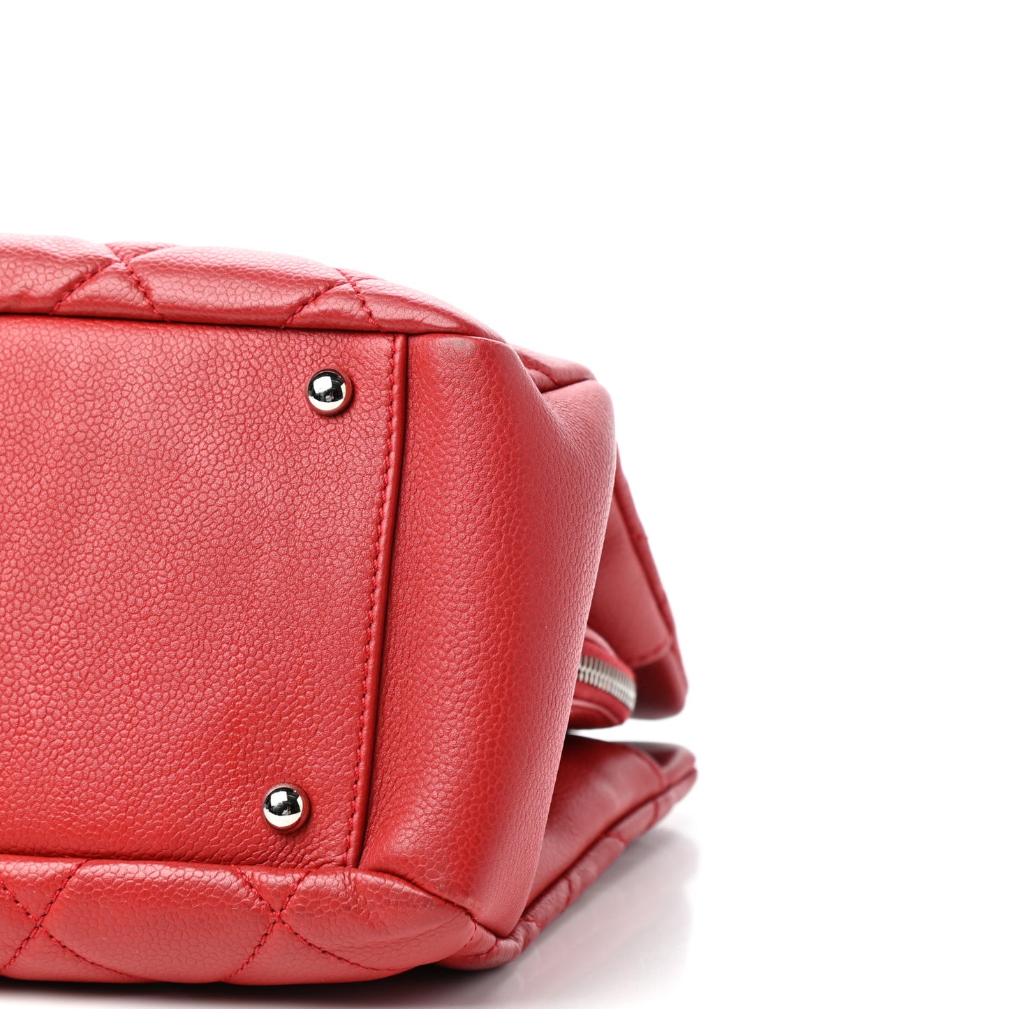 Caviar Quilted Timeless CC Shopping Tote Red