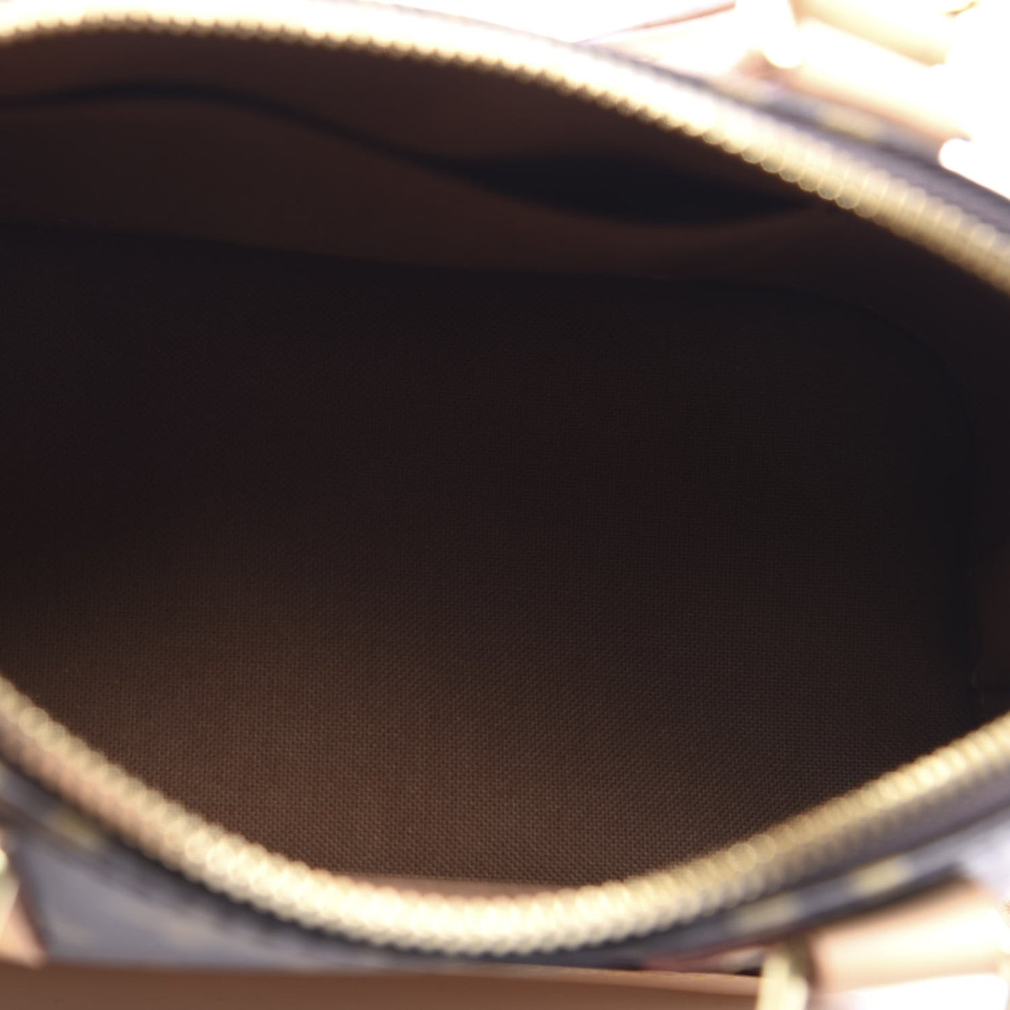 Monogram Alma BB