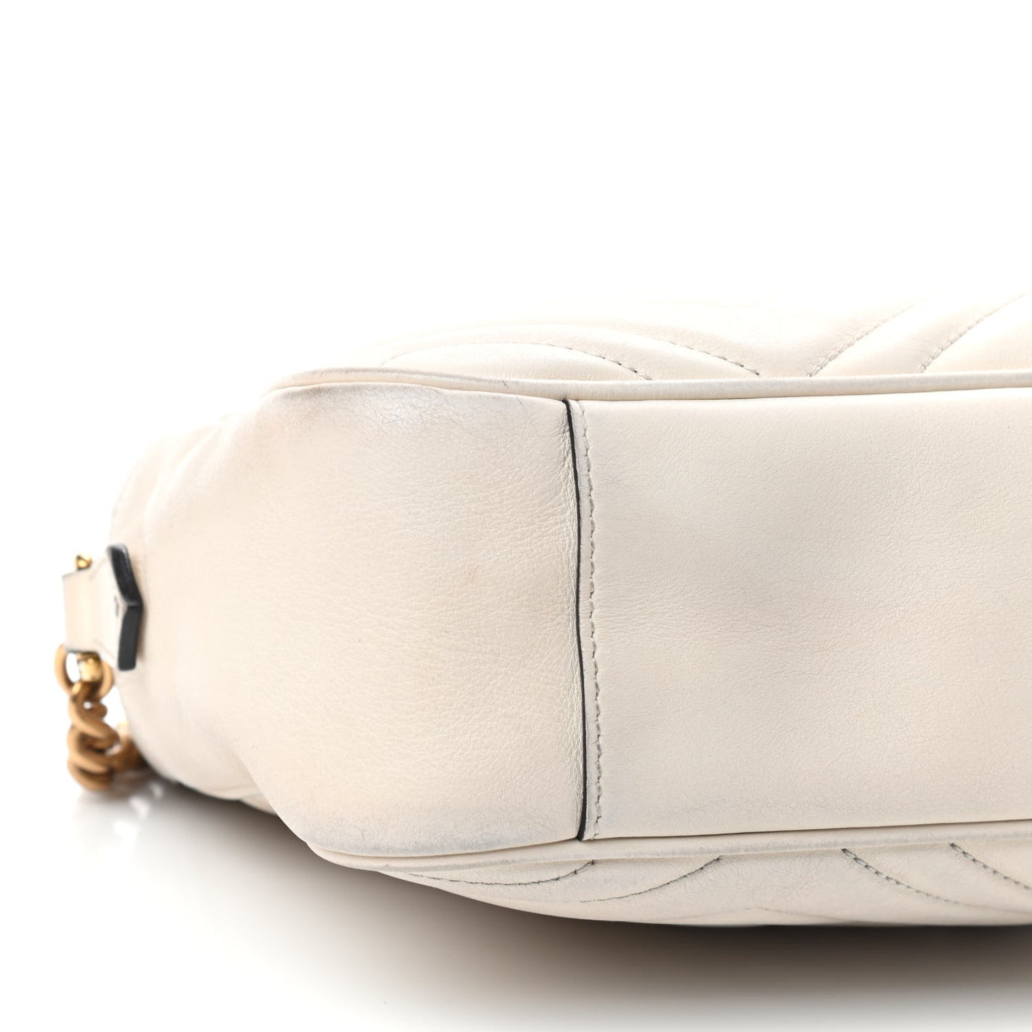 Calfskin Matelasse Medium GG Marmont Chain Shoulder Bag Mystic White