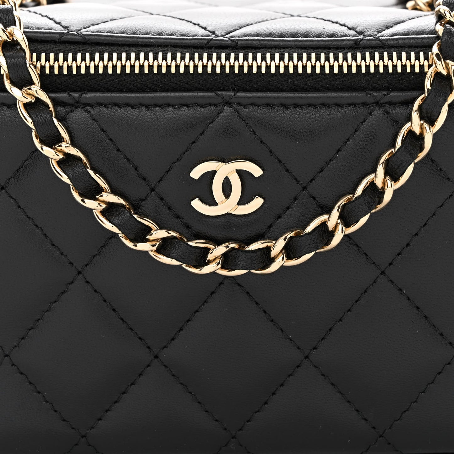 Lambskin Quilted Small Vanity Case With Chain Black