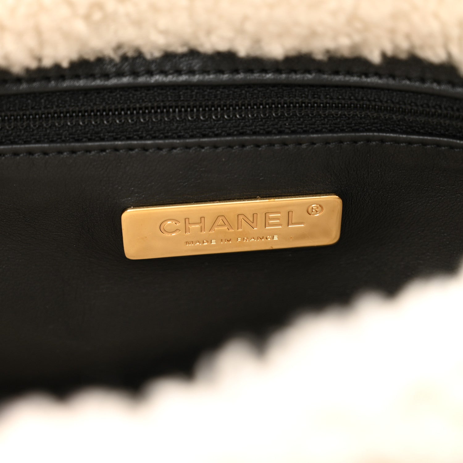 Chanel Crumpled Calfskin Shearling Sheepskin Quilted Medium Chanel 19 Flap Black 7 of 10
